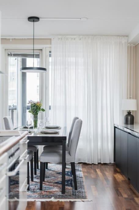 2bedroom & In Heart Of - 90 Square Meters *