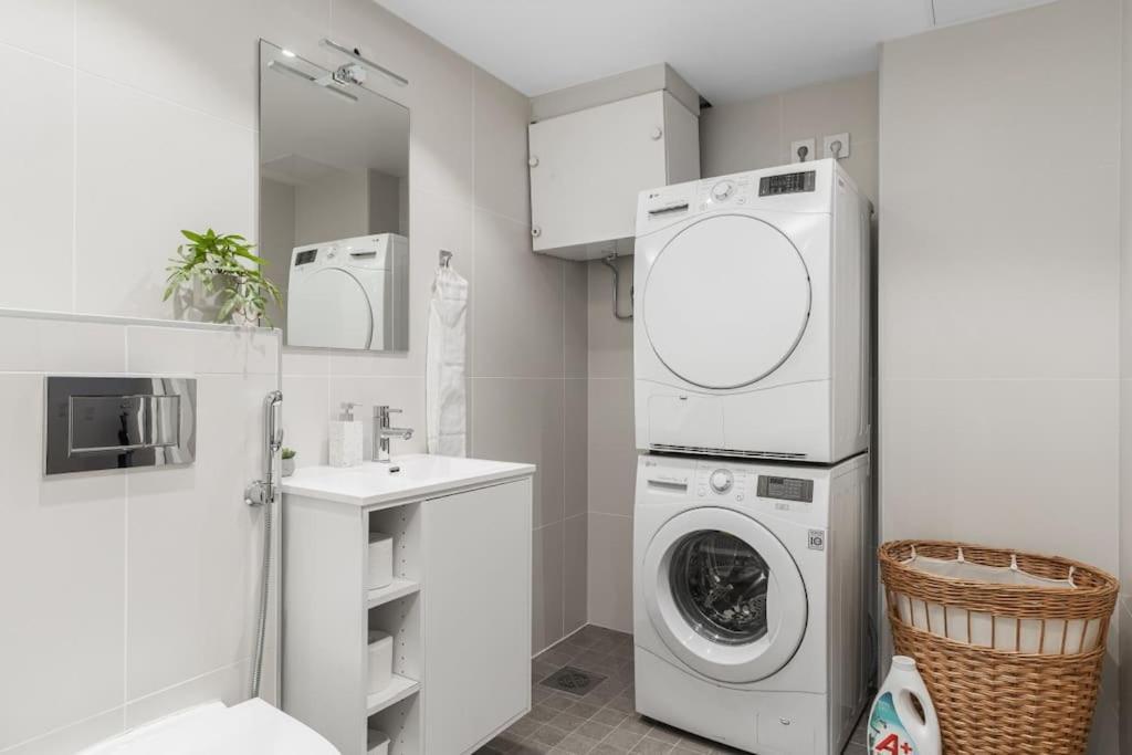 2bedroom & In Heart Of - 90 Square Meters Huoneisto Helsinki