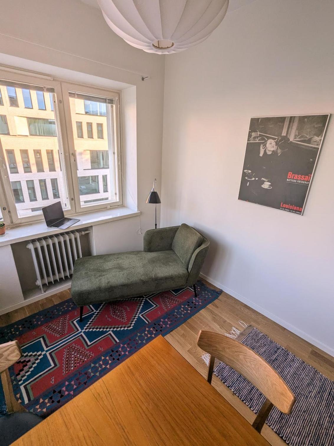 Artistic 2-bedroom Full Of Light *