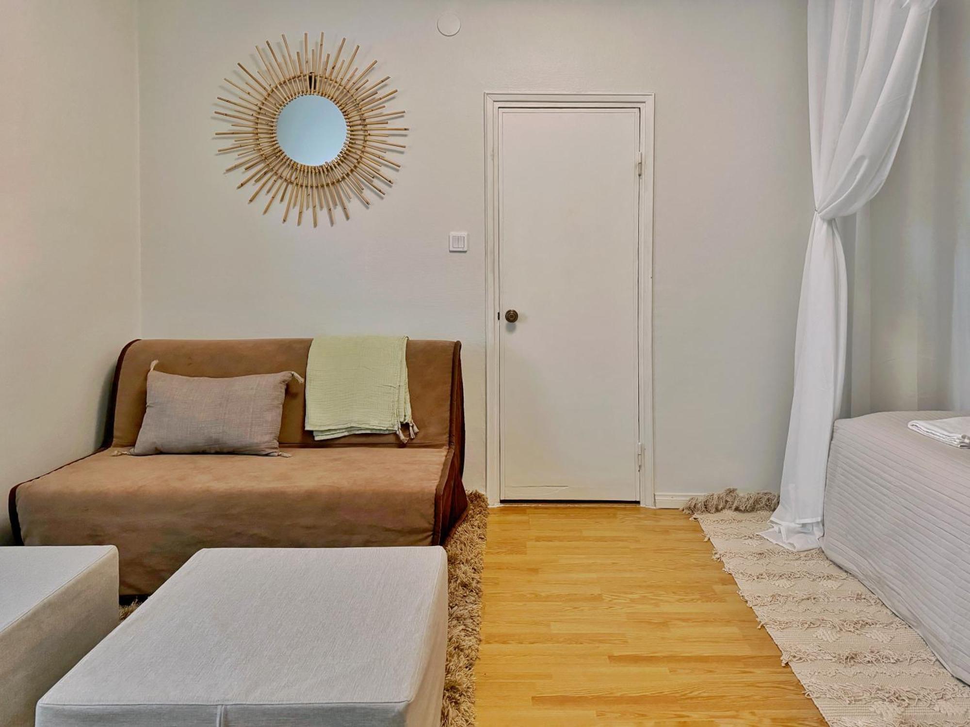1br Demure Design Urban Living Space Huoneisto *