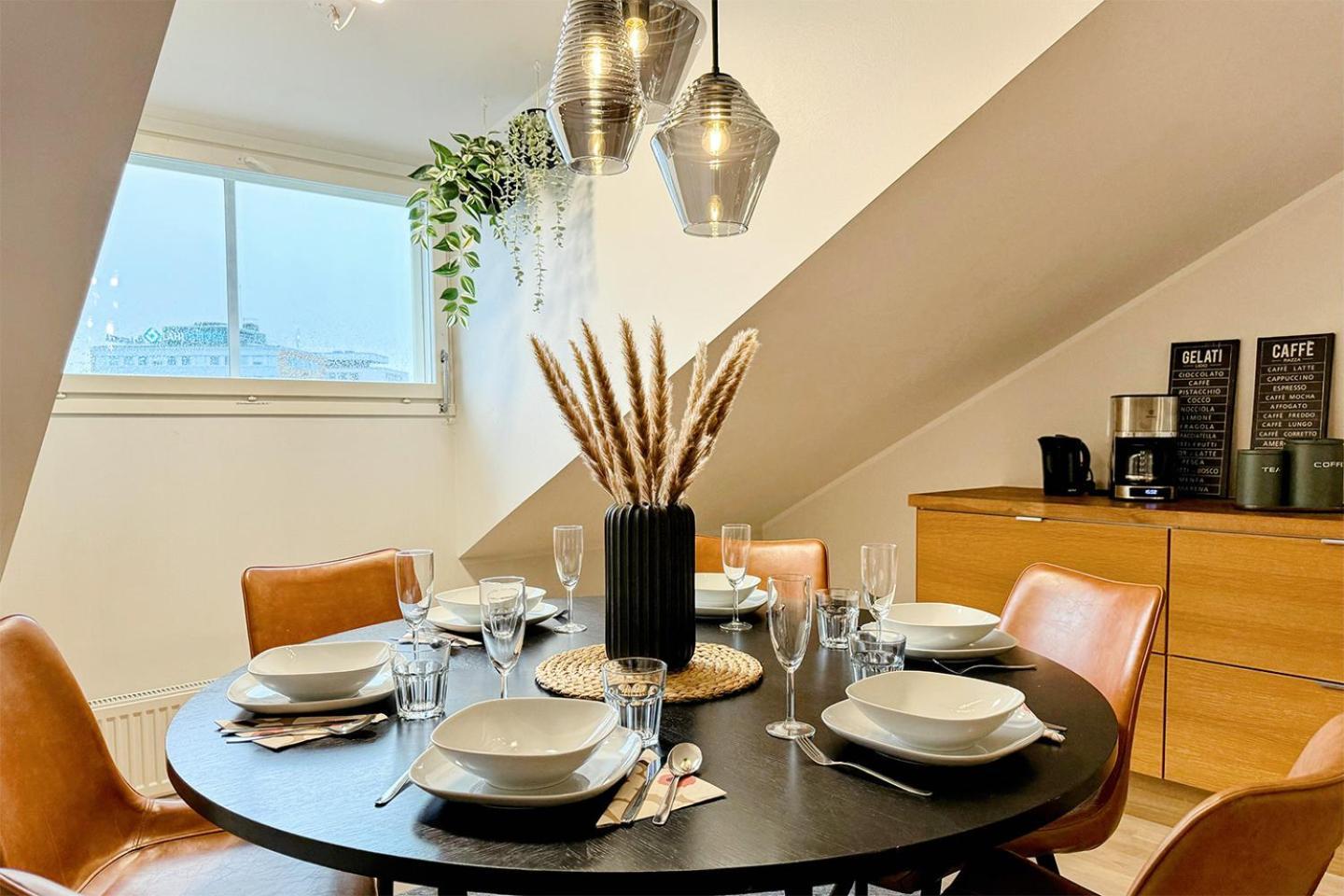 Skyroom - Sauna, Family-friendly & Skyline Views Helsinki