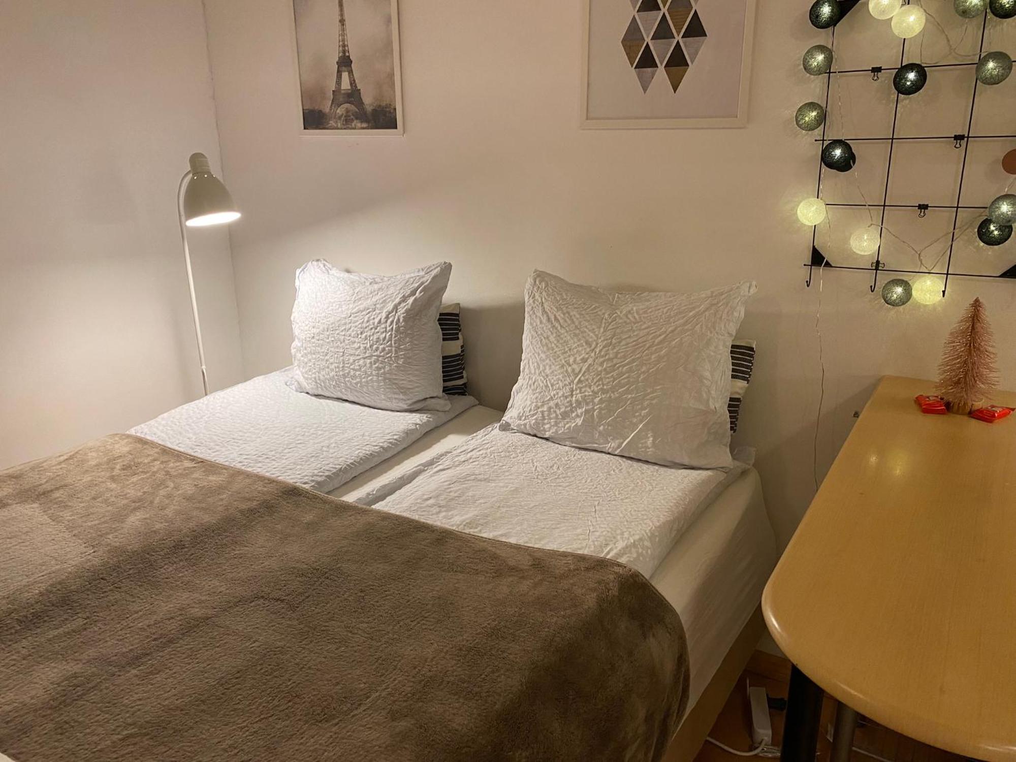 Cozy And Peaceful Punavuori Huoneisto *