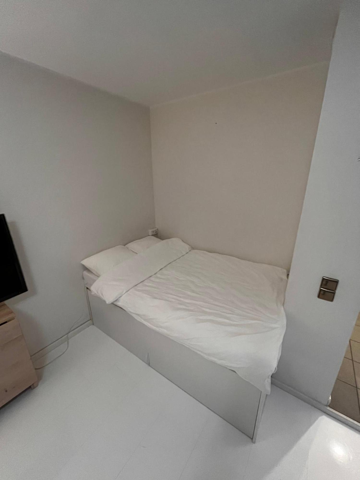 Modern With Balcony In Center * Helsinki