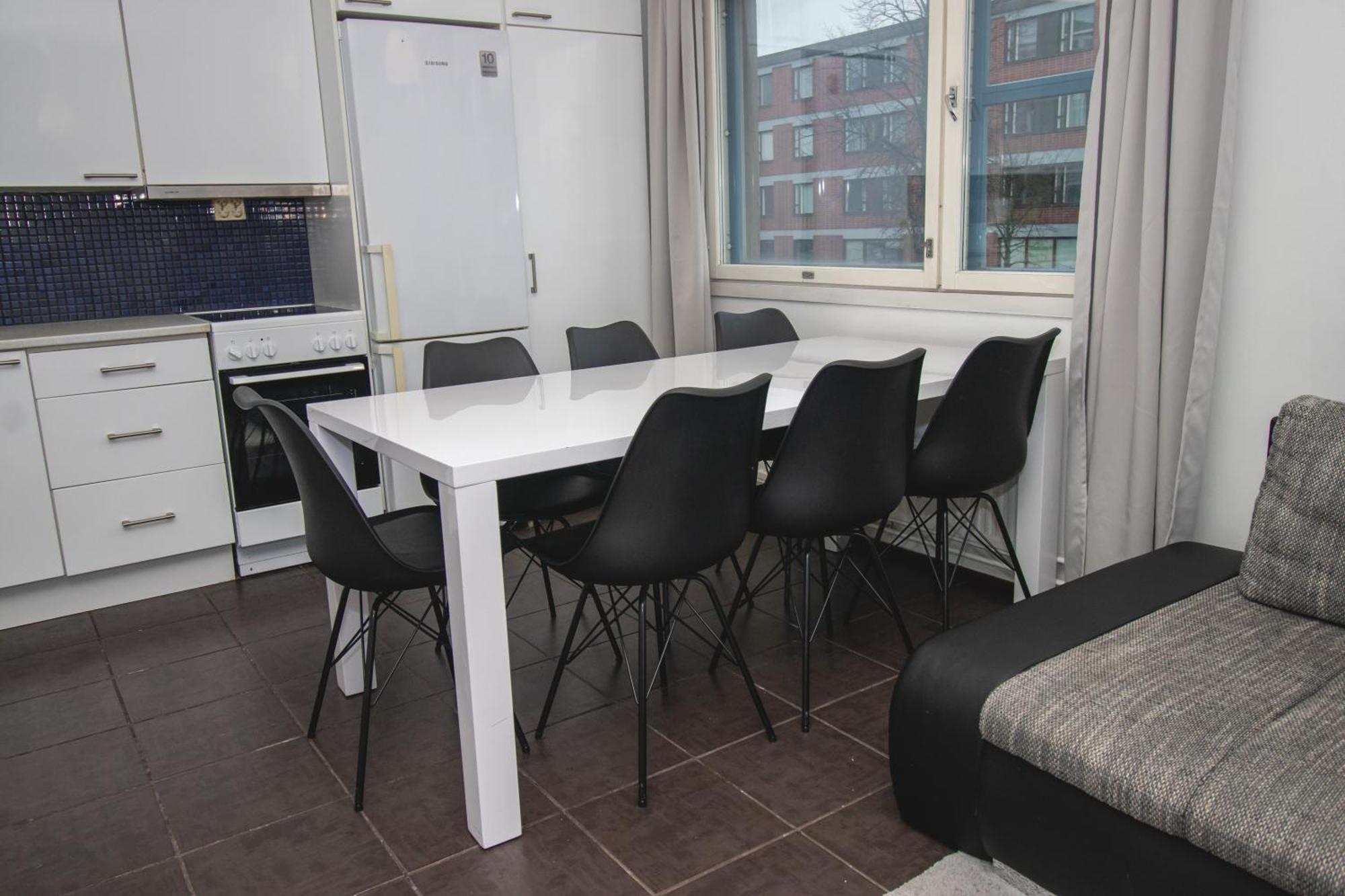 Huoneisto Cozy Near Metro Station