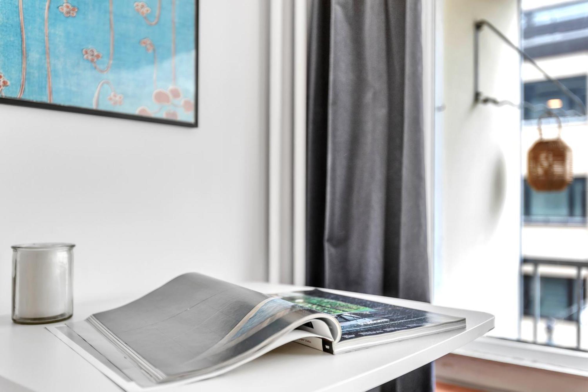 Design District W Free Parking Garage, Balcony, Netflix, 200m Tram&bus Huoneisto *