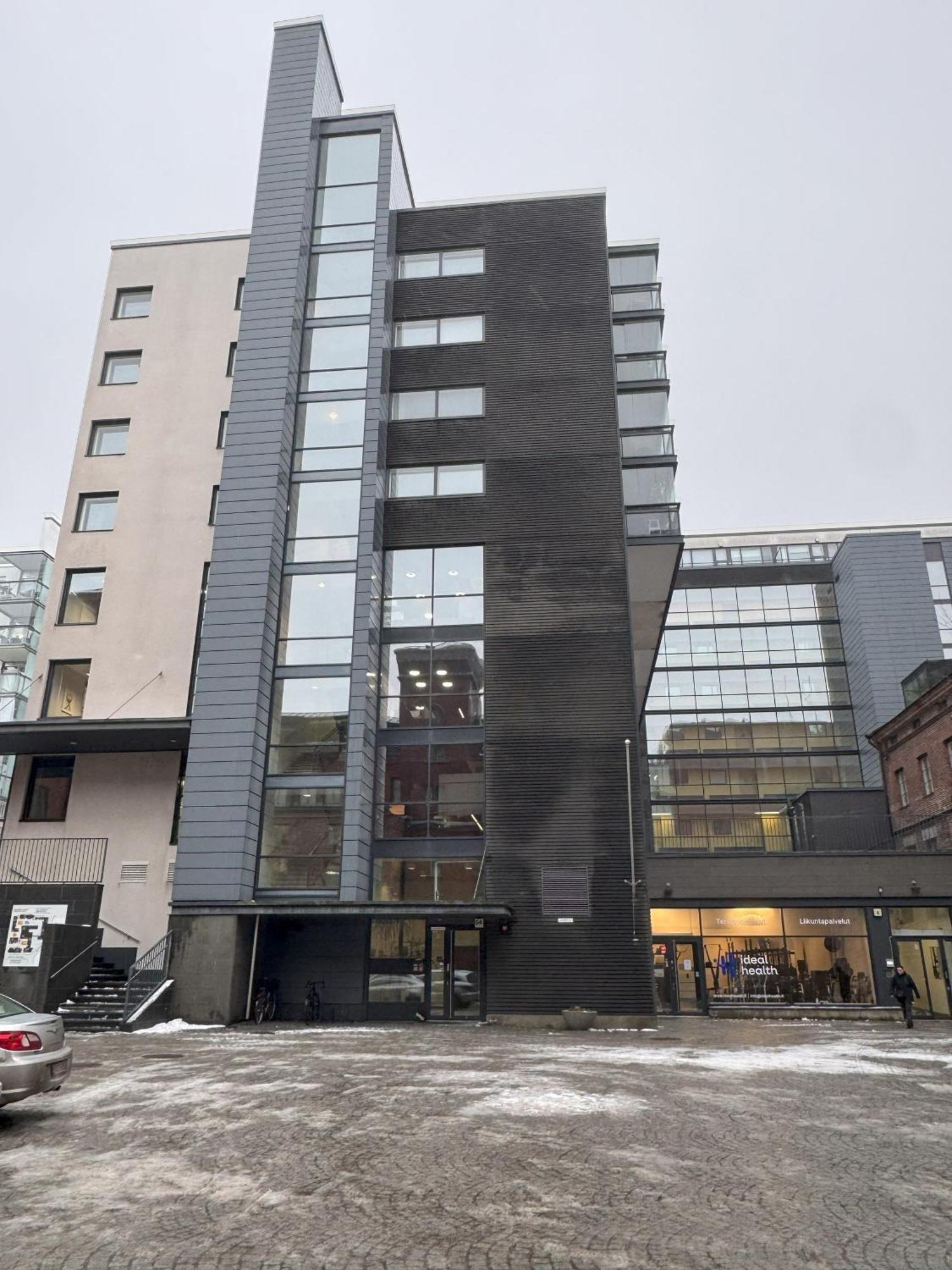 Huoneisto 41 M2 With Sauna, View And Balcony To The Park Saunallinen Yksioe