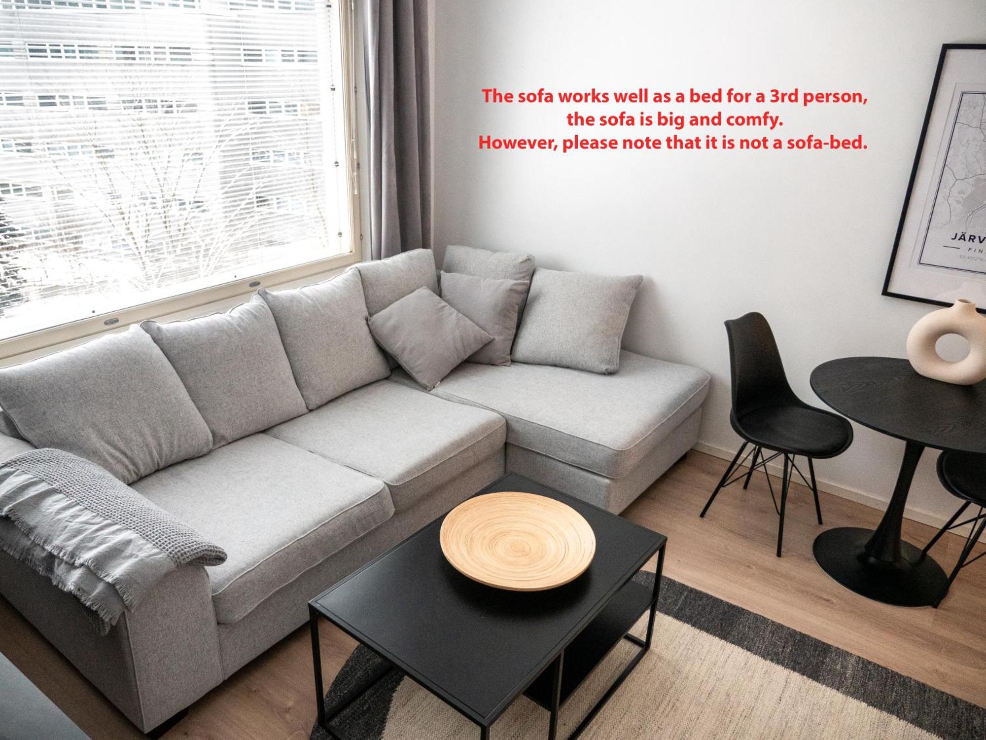 Two-room Flat With Sauna, Glazed Balcony And Free Parking Lot * Helsinki