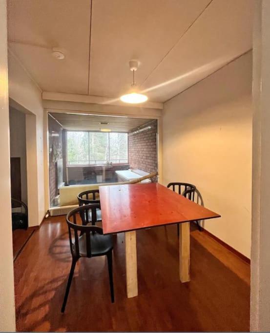 Kotimaailma - Tilava Rivitalo Asunto 3mh Ja Sauna Laehellae Korson Keskustaa *