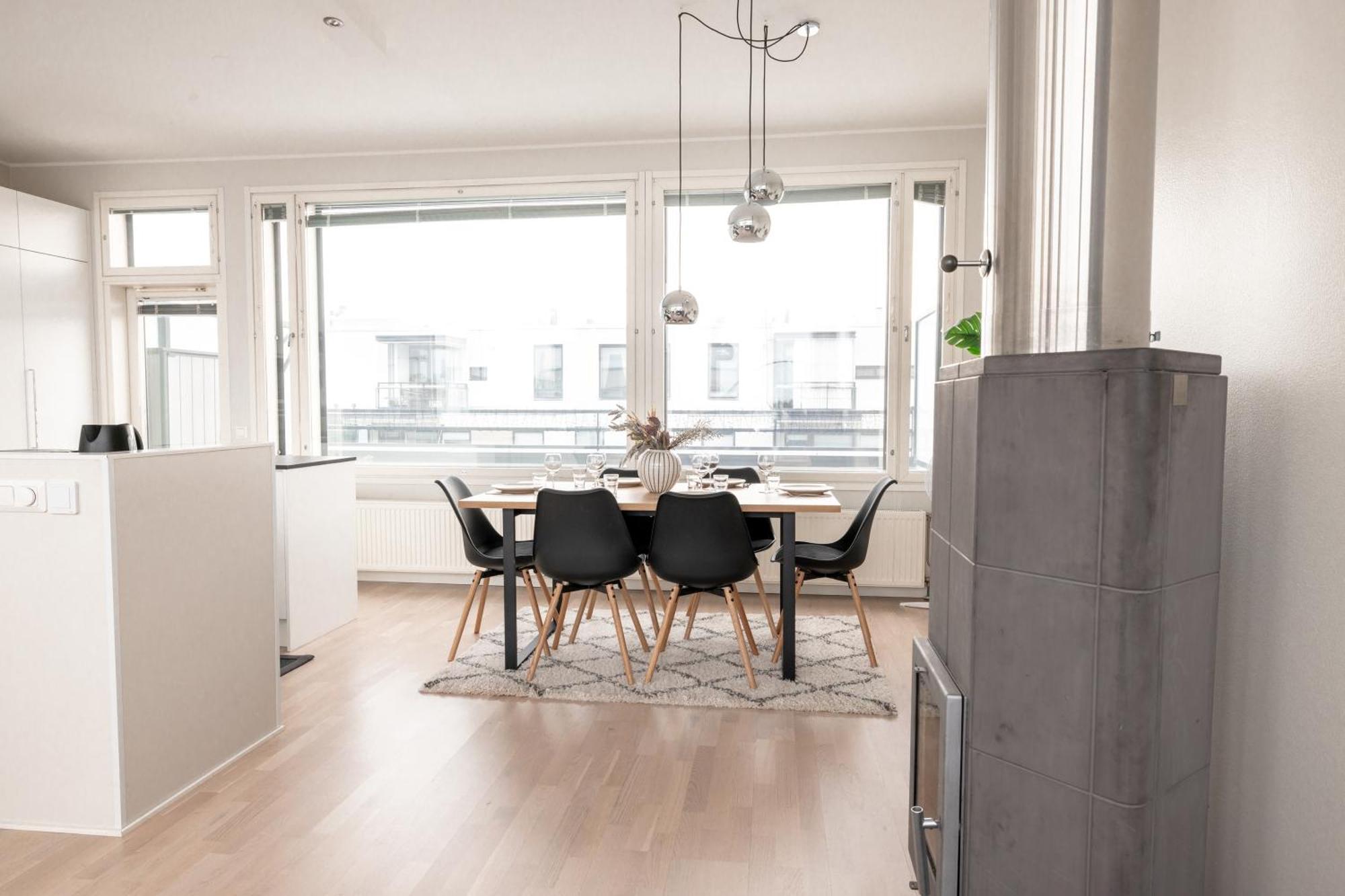 Huoneisto 2ndhomes Stunning 2-story Penthouse With Sauna & 2 Terraces