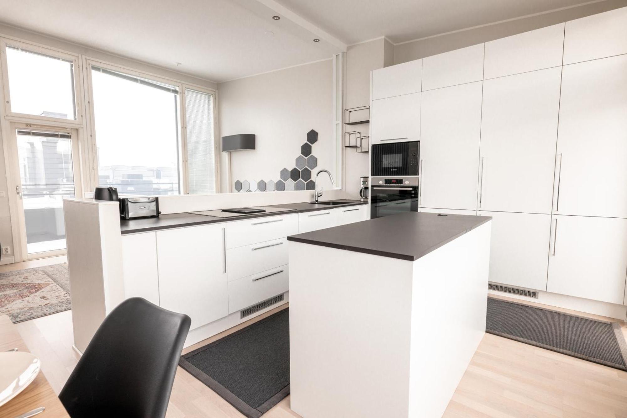 2ndhomes Stunning 2-story Penthouse With Sauna & 2 Terraces