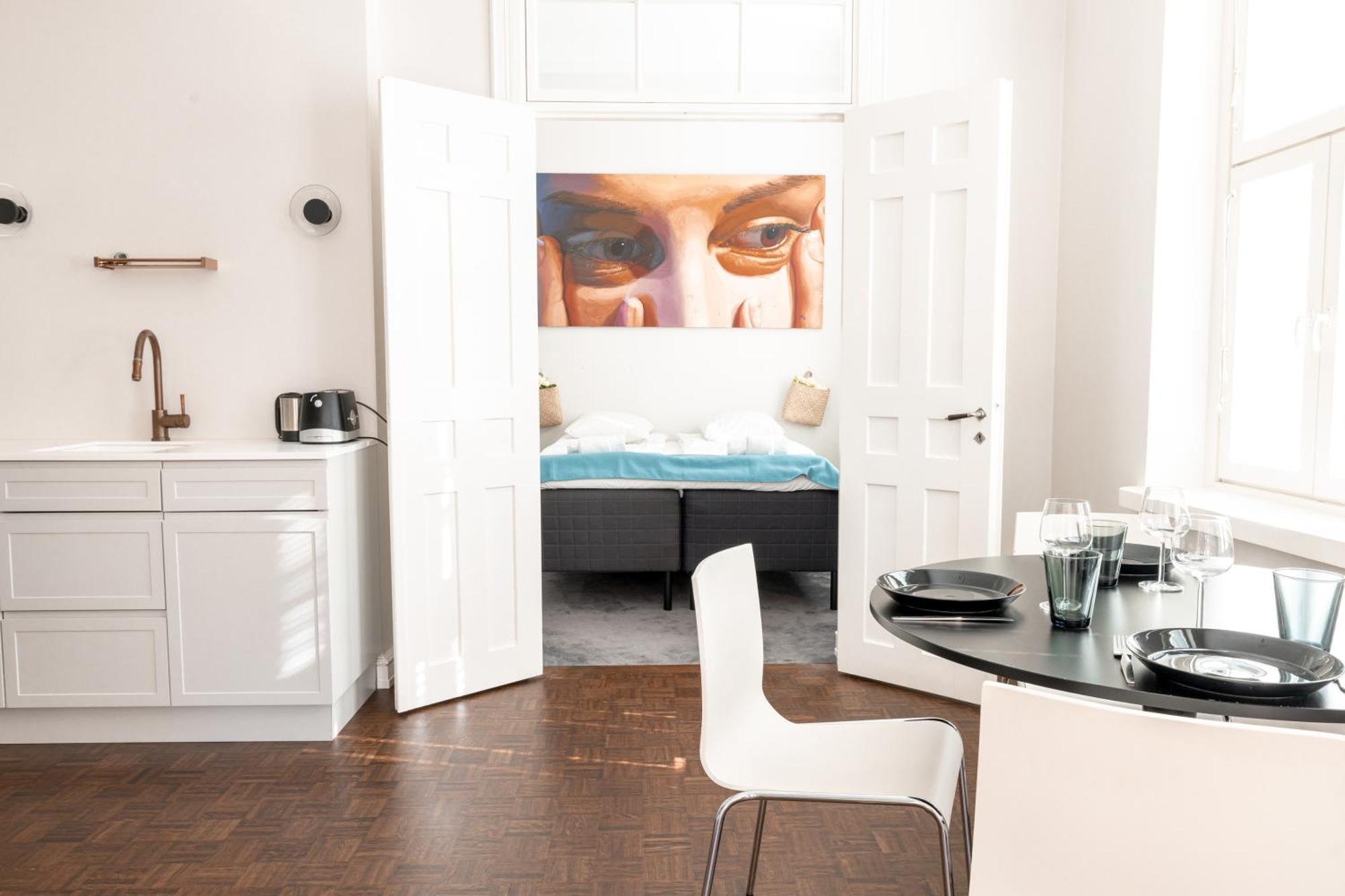 Huoneisto 2ndhomes Beautiful 1br With Sauna In Centre *