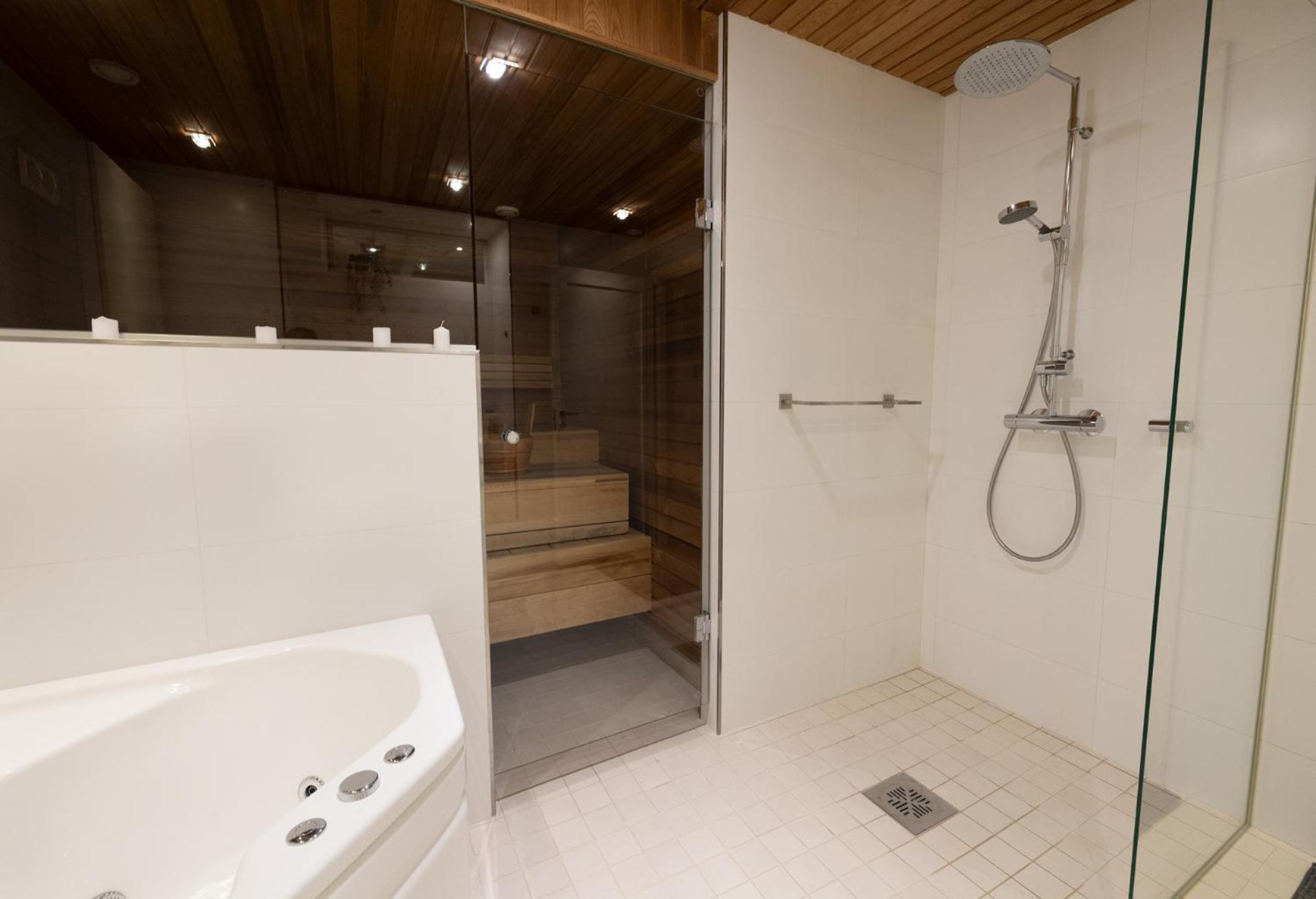 2ndhomes Unique 2-story With Sauna &