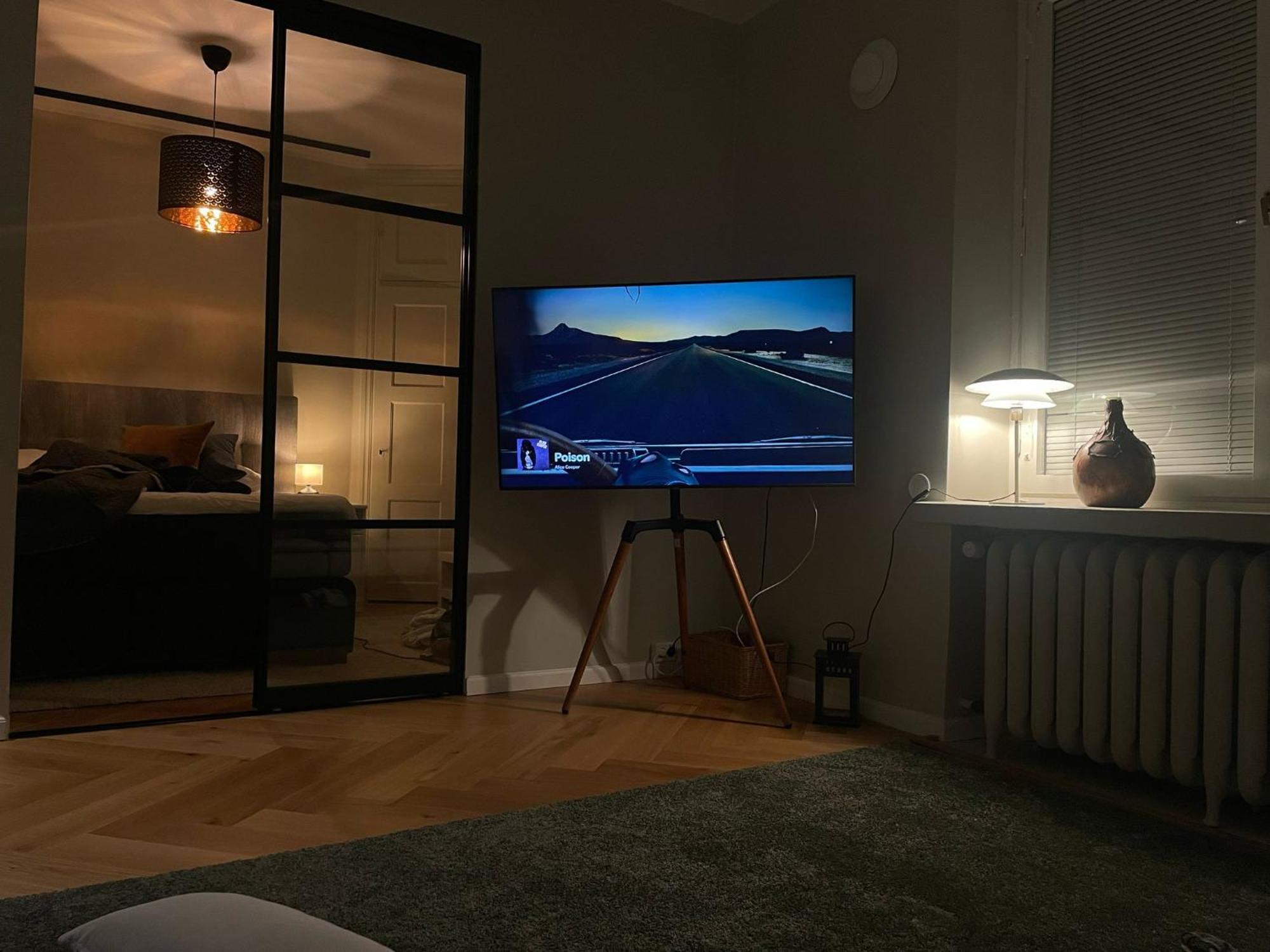 Huoneisto Luxury 2bdr In Center With Free Parking *