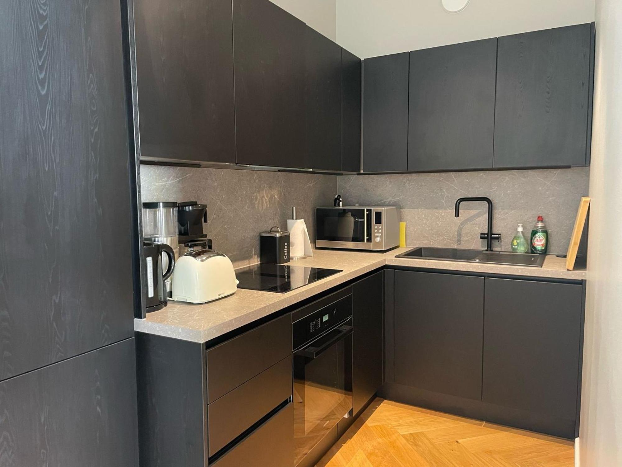 Huoneisto Luxury 2bdr In Center With Free Parking Helsinki
