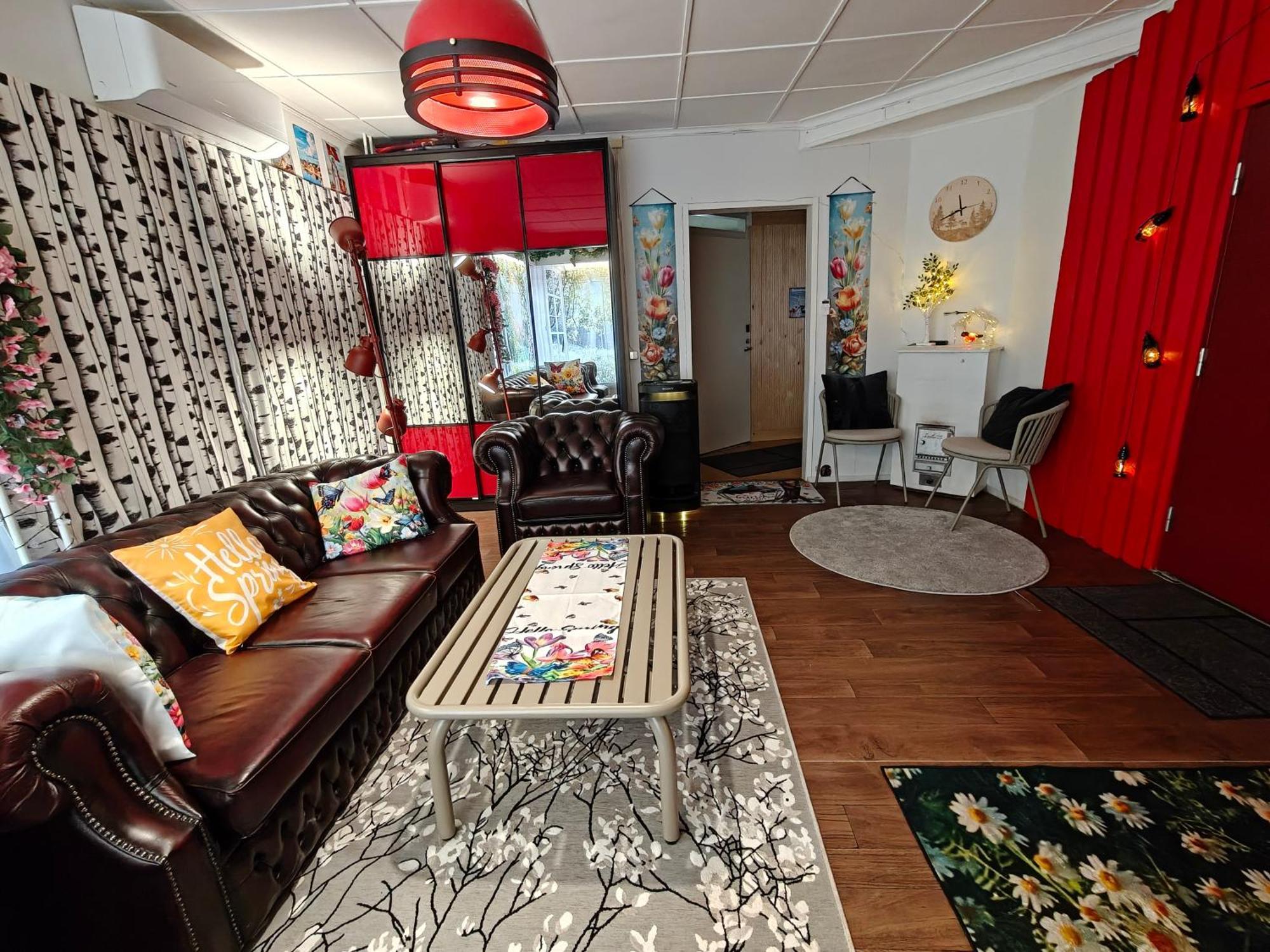 The Maekkylae Escape - Perfect For 2 With Sauna Look And Optional Hot Tub *