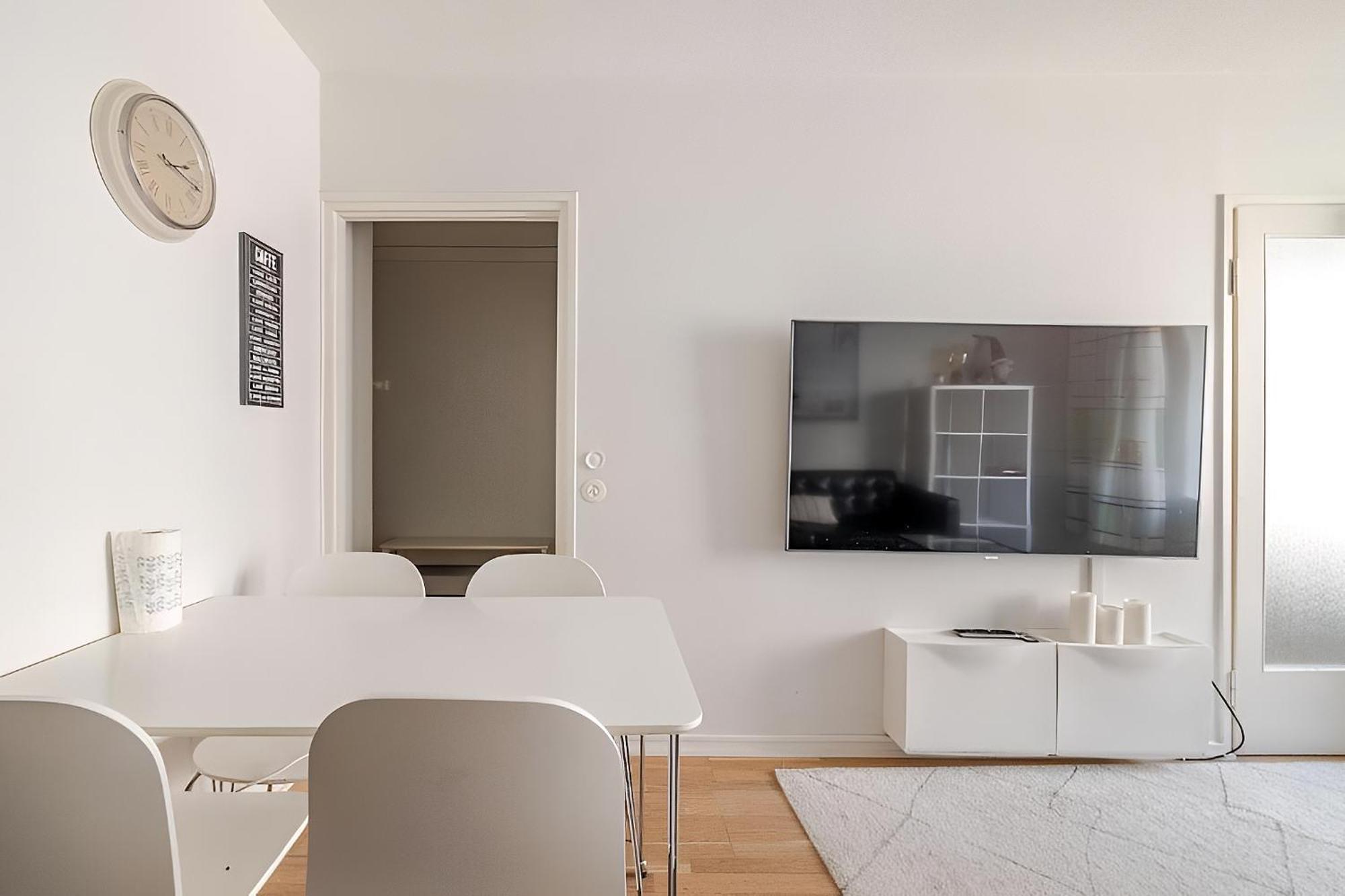 Huoneisto In Design District - Keybox Check-in, Balcony, Netflix