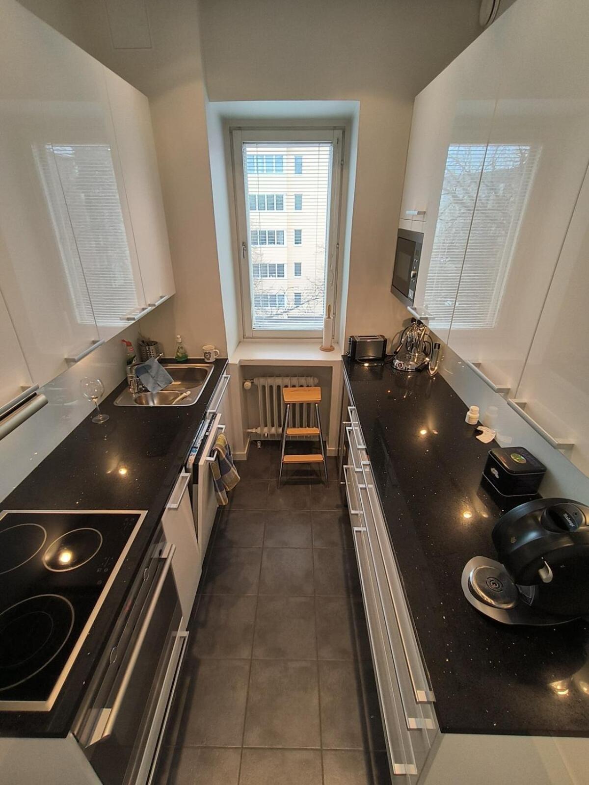Spacious And Bright For 4 Huoneisto