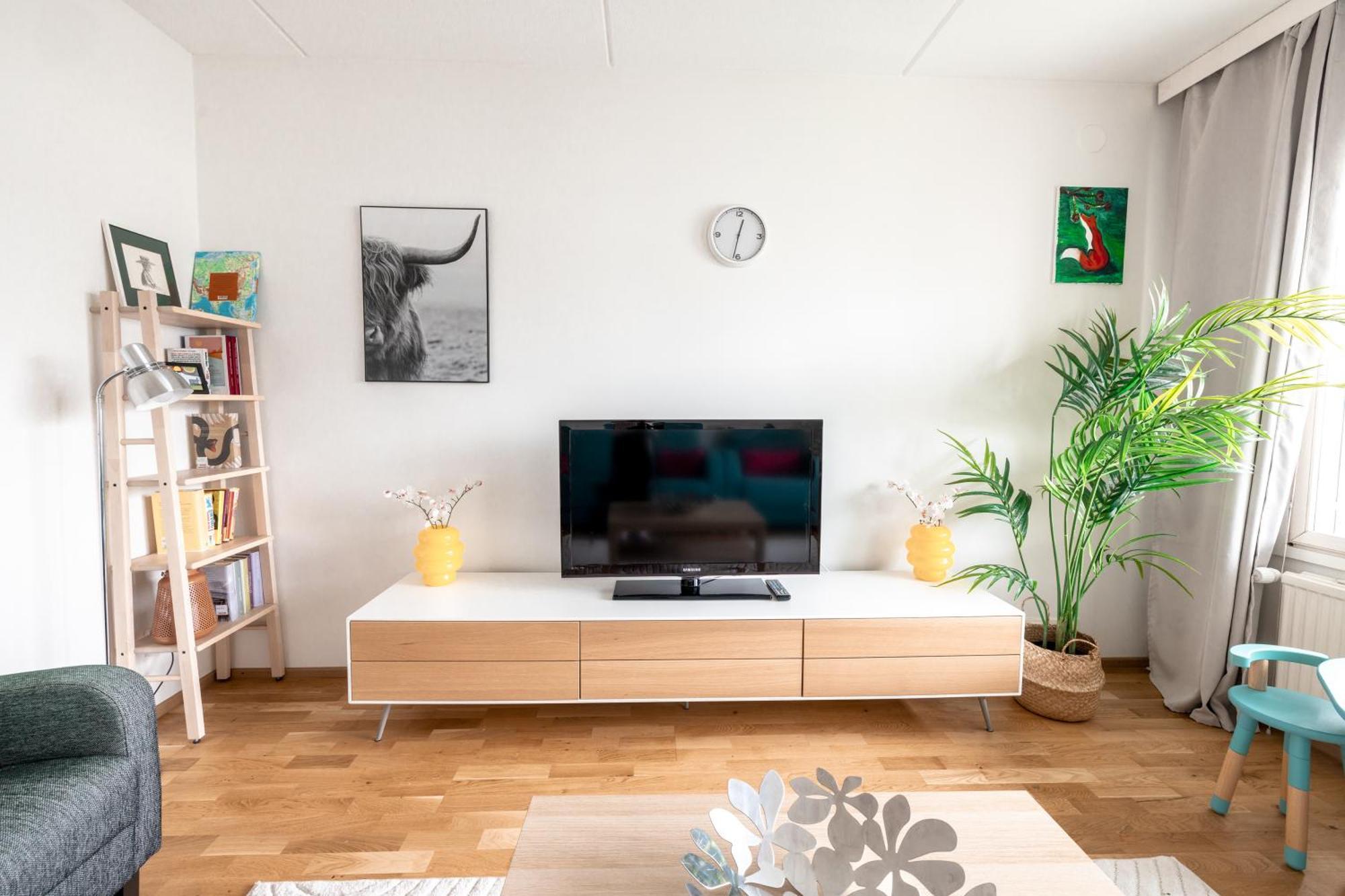 Bright & Comfy 79m2 2br With Sauna And Balcony Helsinki