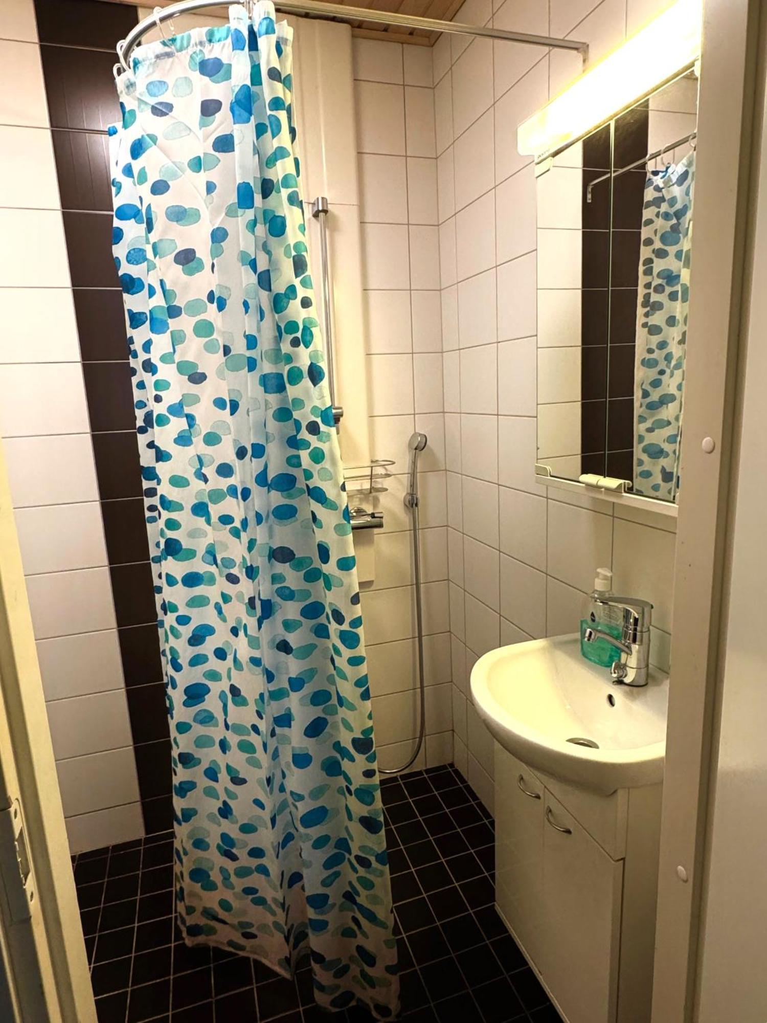 Huoneisto Kotimaailma Kamppi - 2br In The Center With Code Lock