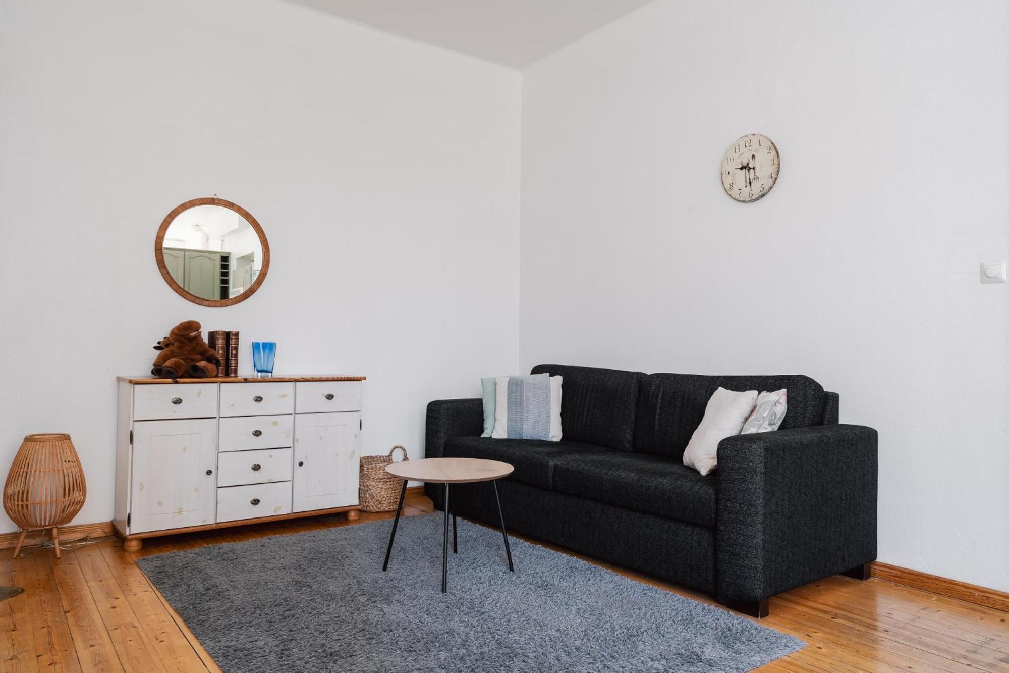 Huoneisto Vintage 1br In Kamppi With Perfect Location Helsinki