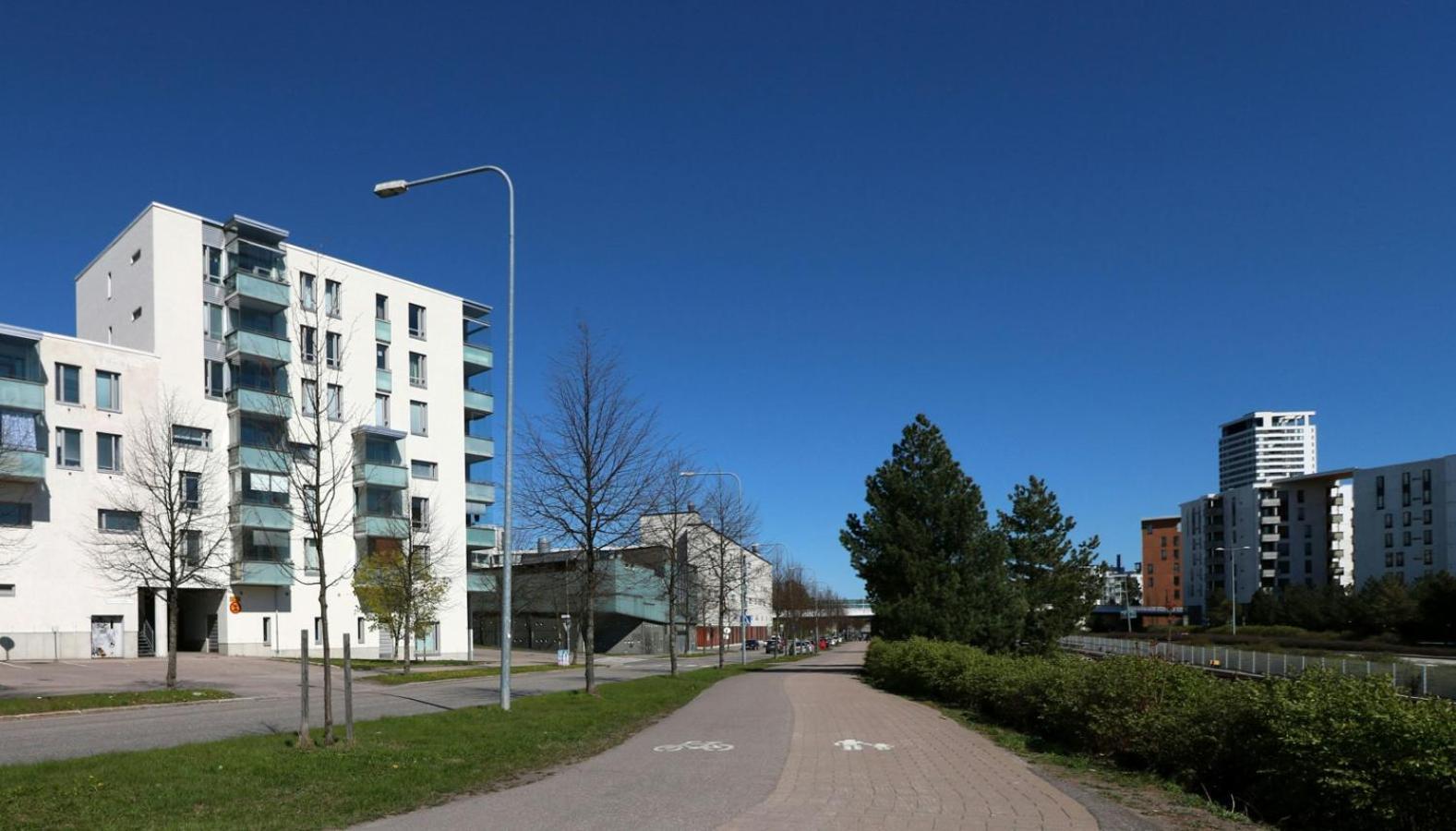 Convenient For 2 With Sauna In Vuosaari Huoneisto