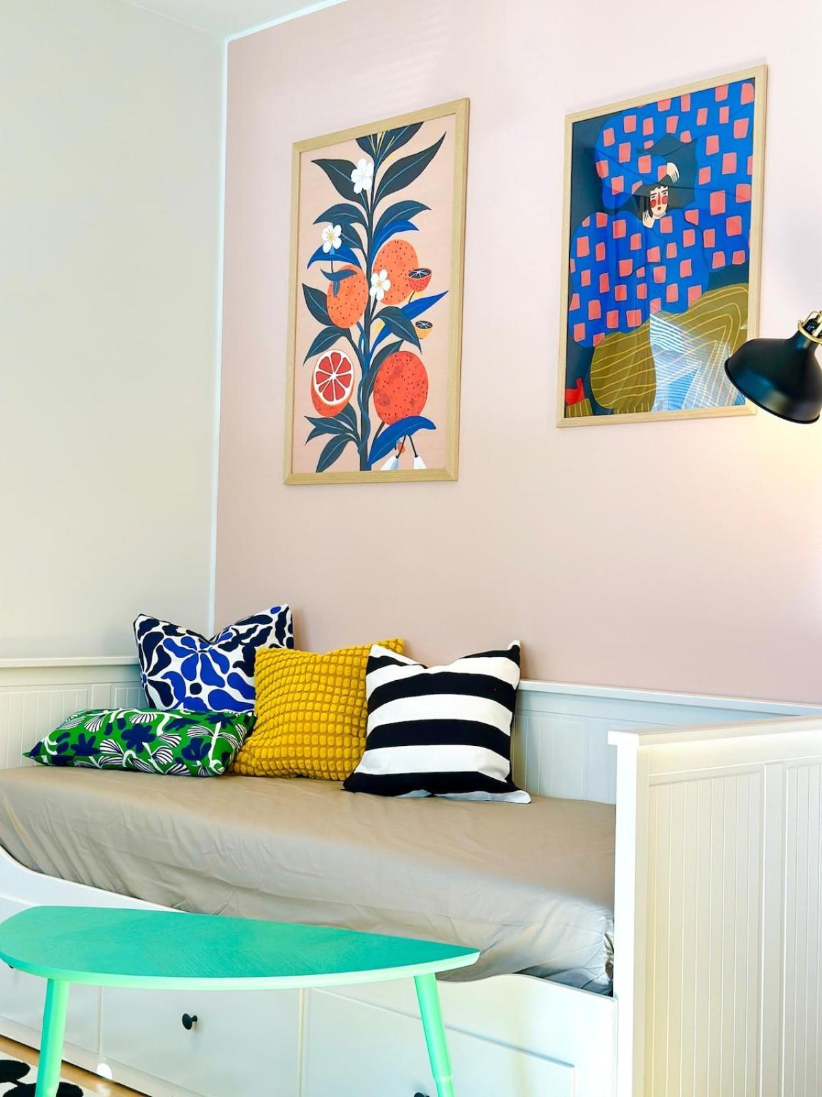 Stylish One Bedroom - Metro, Sauna And Free Parking *