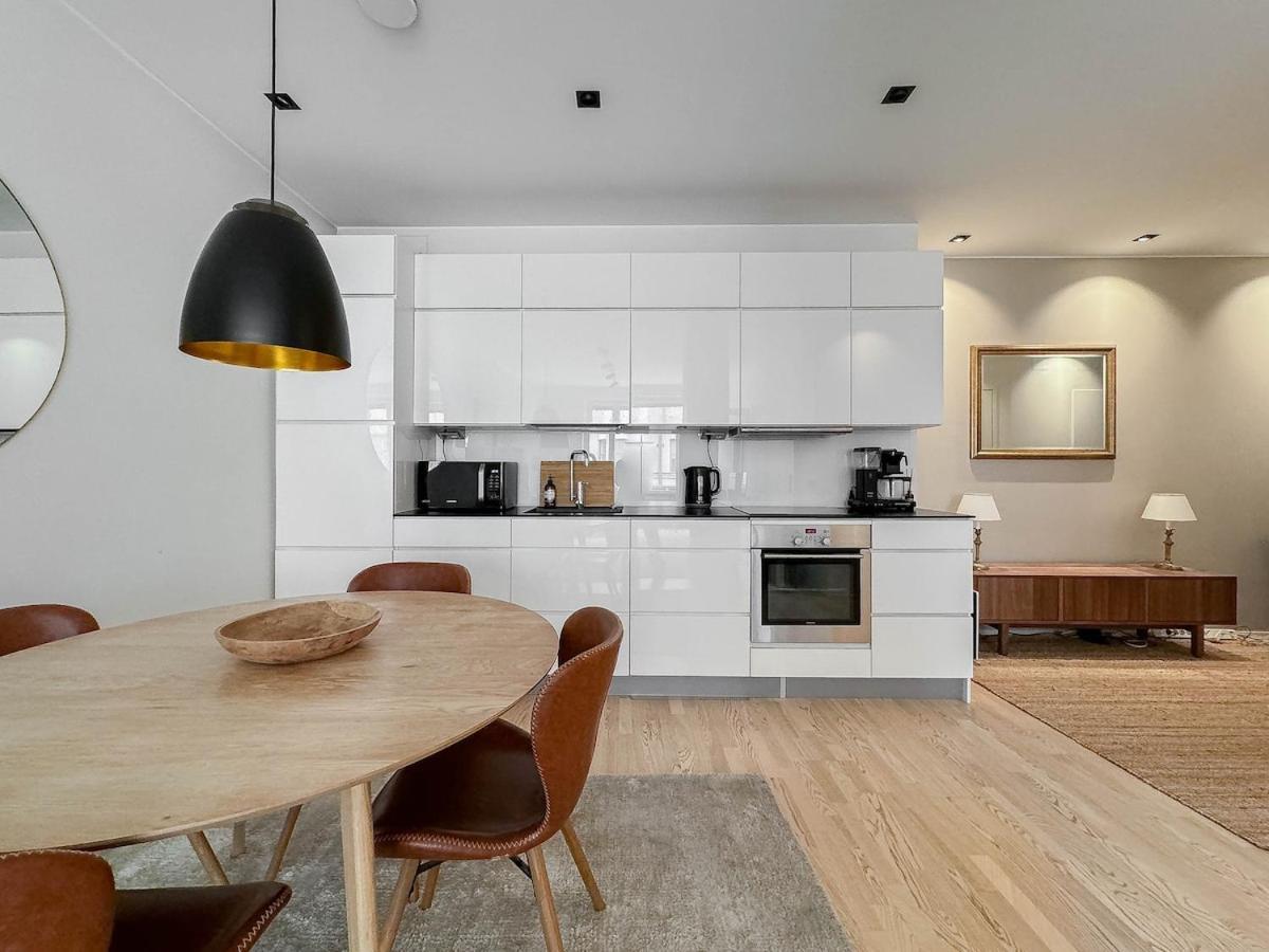 Modern 2br Downtown, Private Sauna, Workspace * Helsinki
