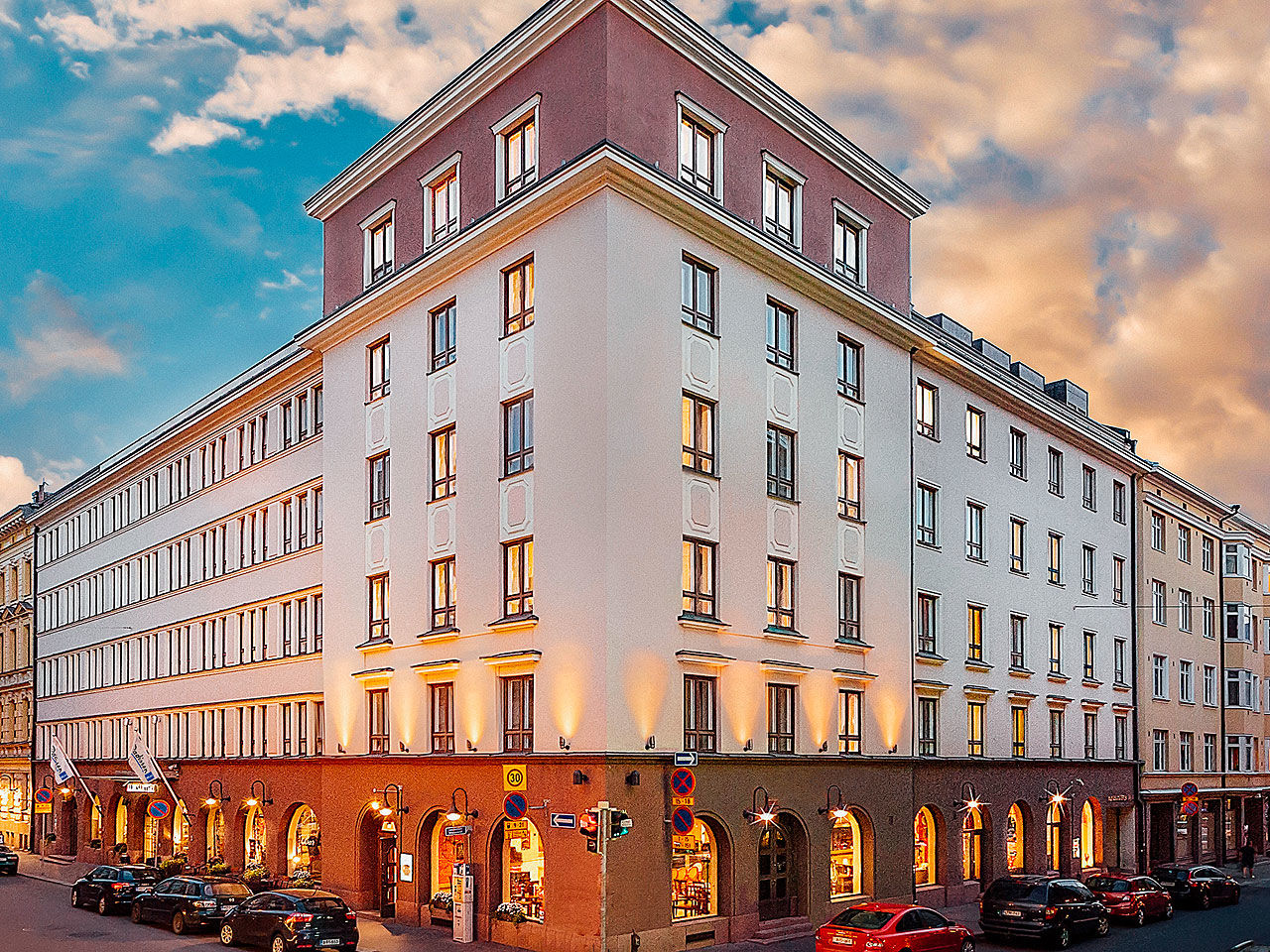 Radisson Blu Aleksanteri Hotel, Hotelli 4*