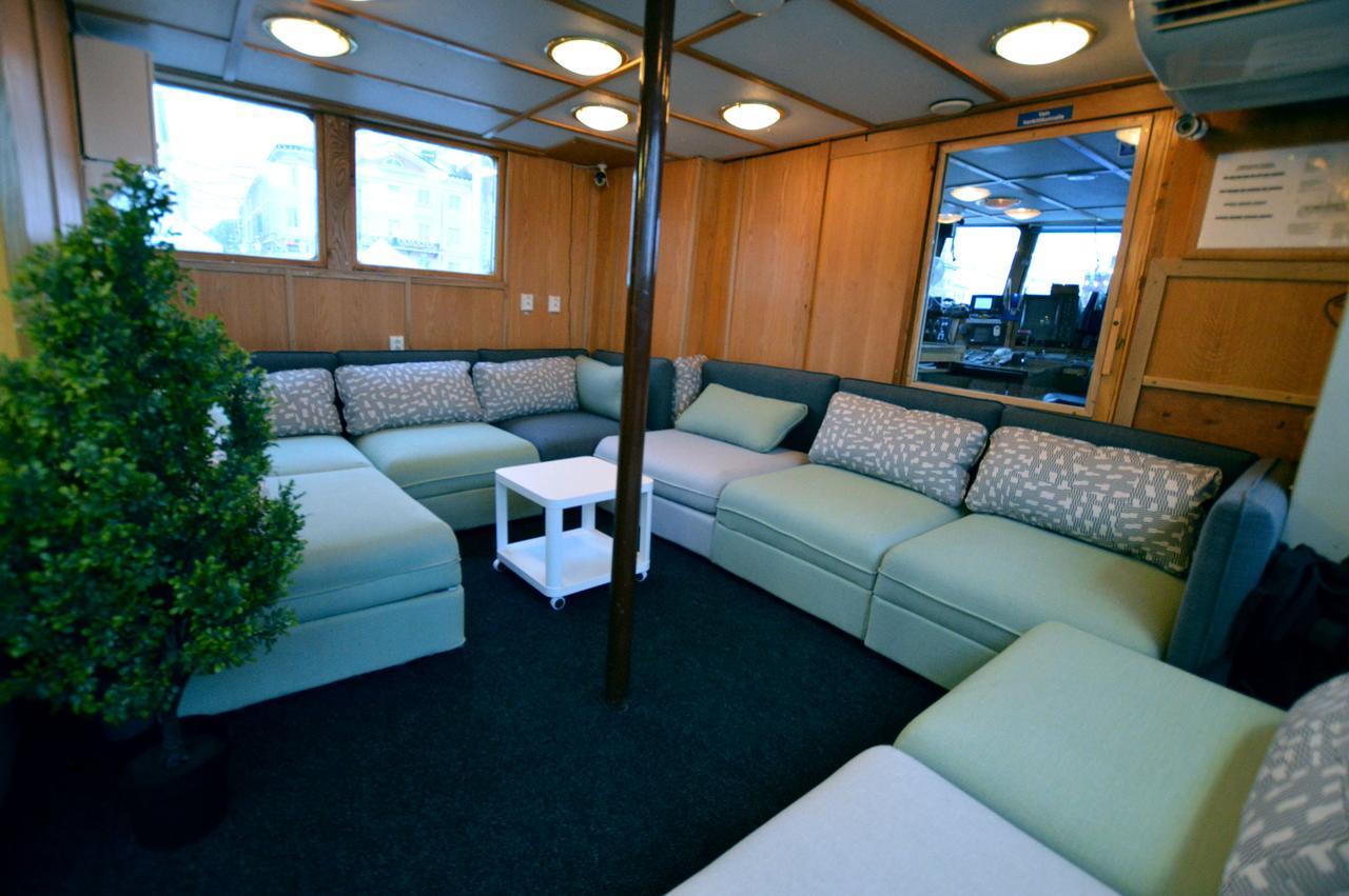 Laivamajoitukset Hotellilaiva Muikku Hotelboat Muikku Helsinki