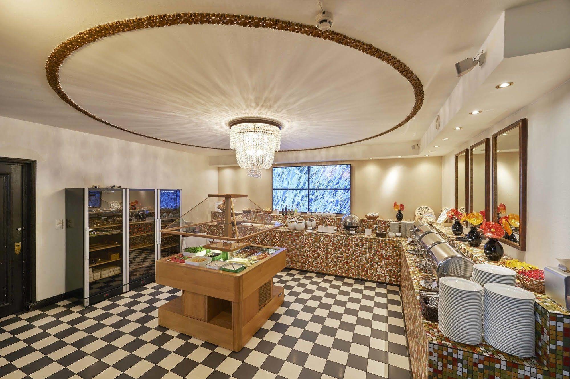 Seurahuone 4* Helsinki