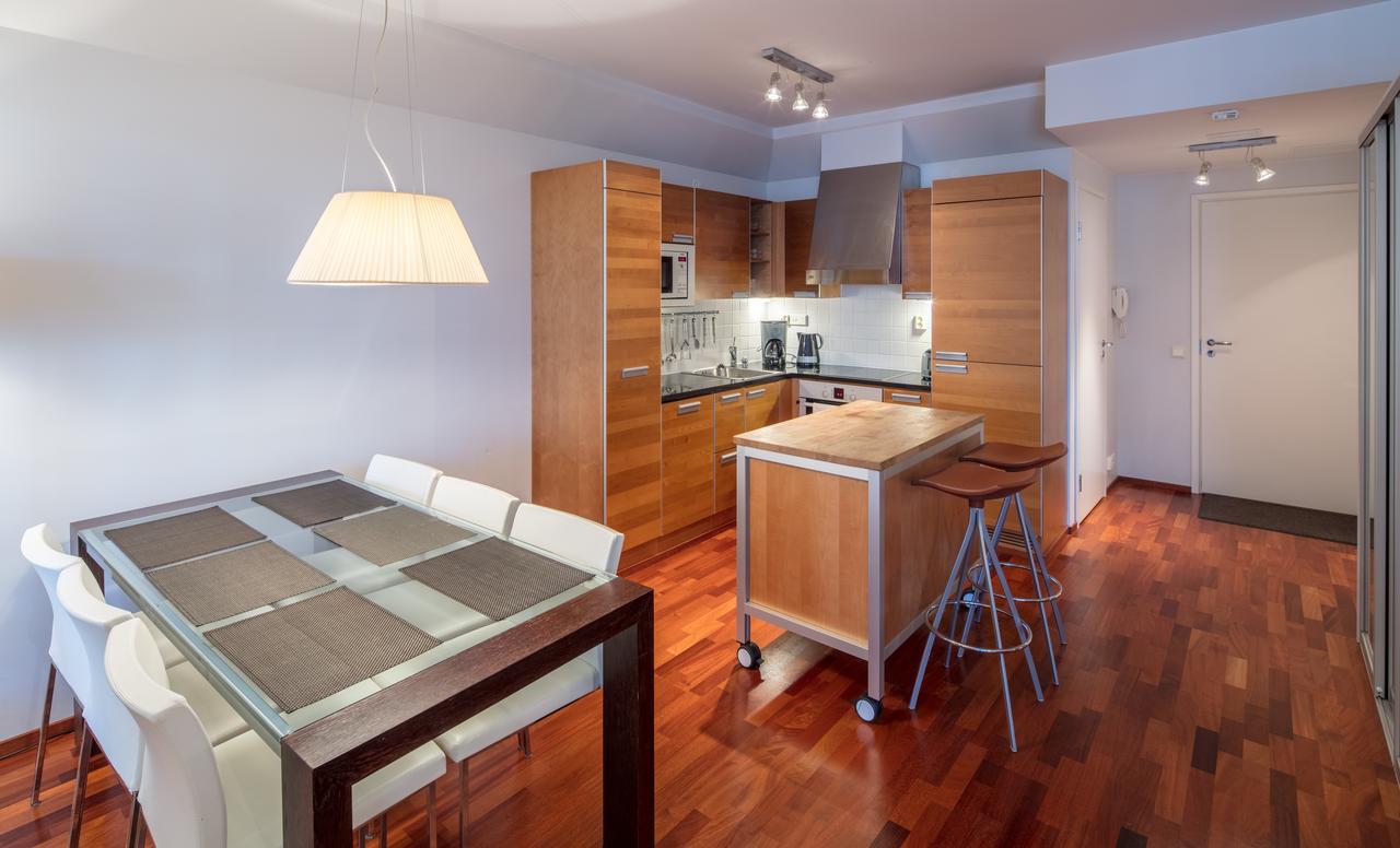 City Center Park View Studio With Sauna And Balcony Huoneisto *