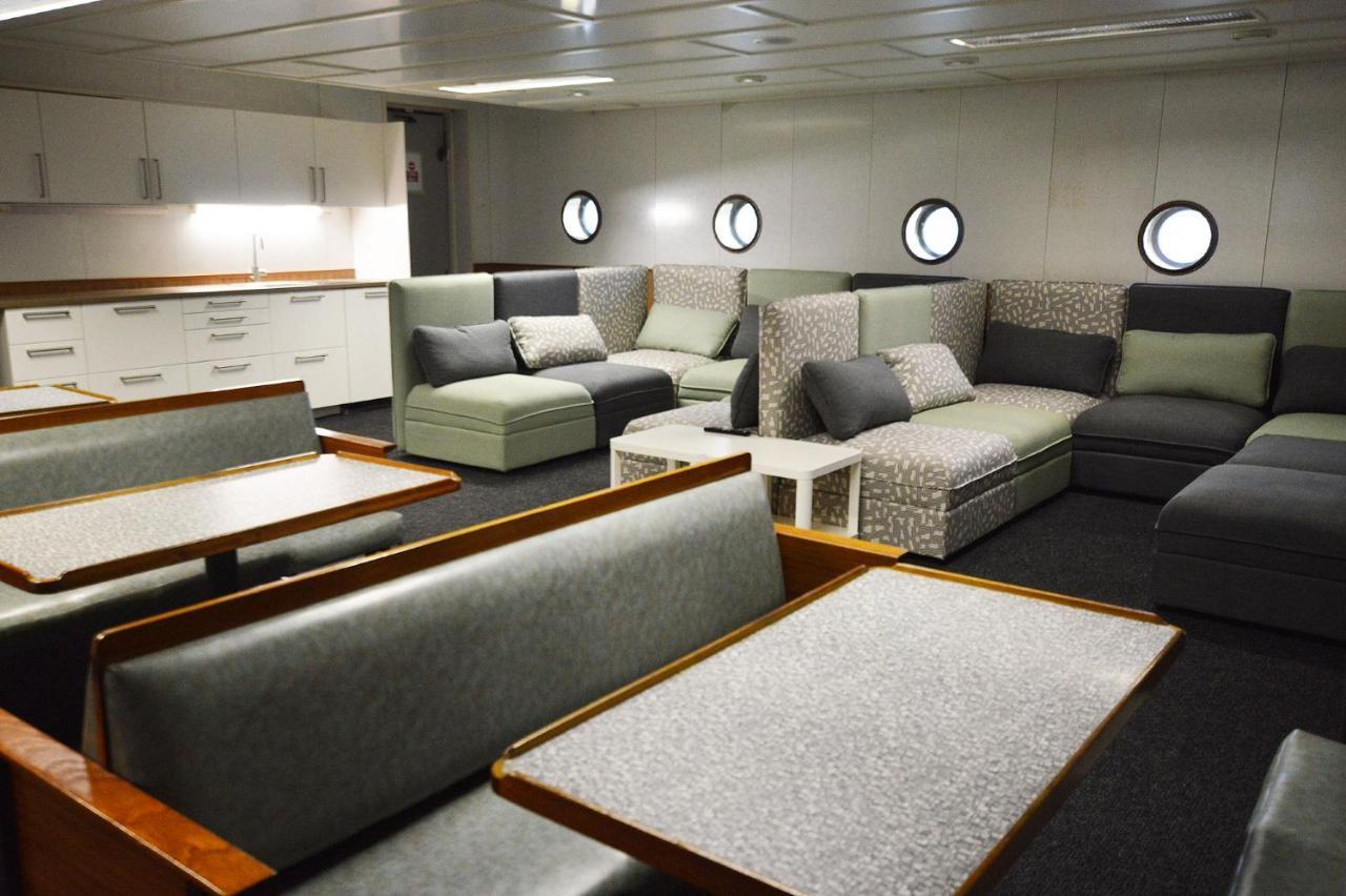 Boat Isosaari 2*