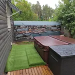 Kalle\'S Unluxury Guest House Cl0Sed From 1St Of Feb 2025