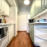 Hello Helsinki - Cozy Studio Center