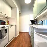 Hello Helsinki - Cozy Studio Center