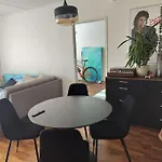 Kolmio, Parvekkeet, Meri, Sauna Ja Keskustassa!