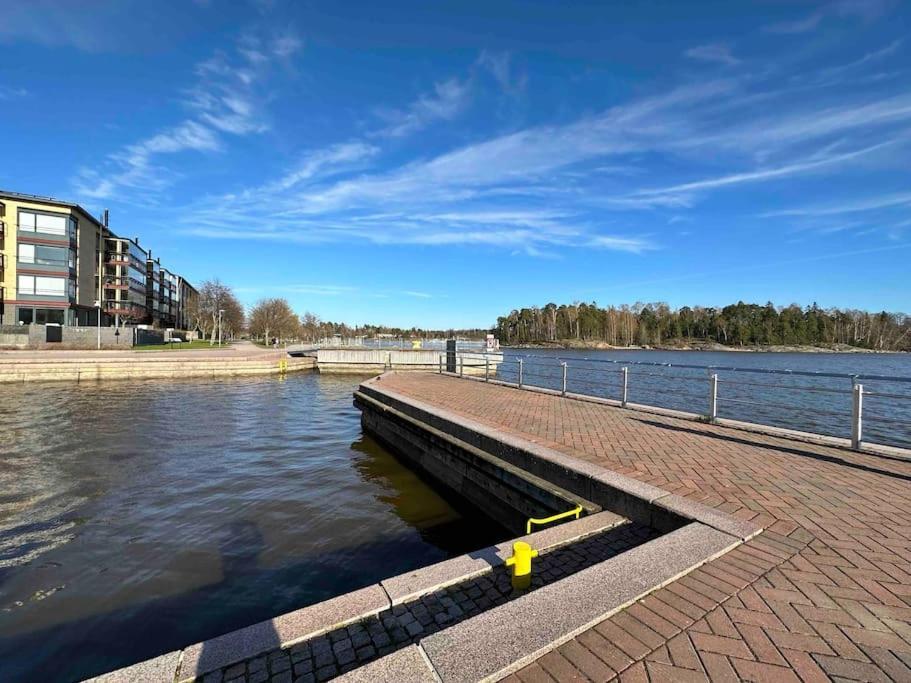 Relaxing By Sea + Sauna + Free Parking Huoneisto *
