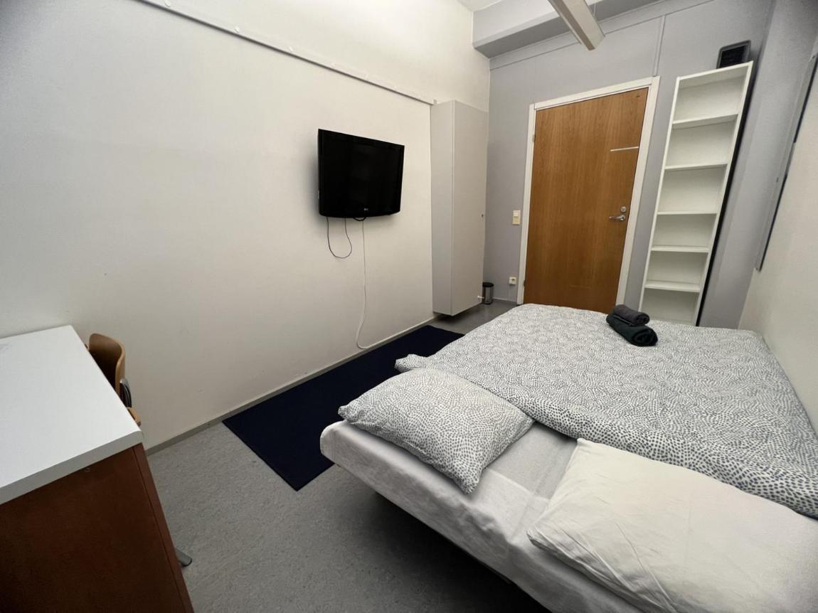 Office House Services 205 Hostelli Helsinki