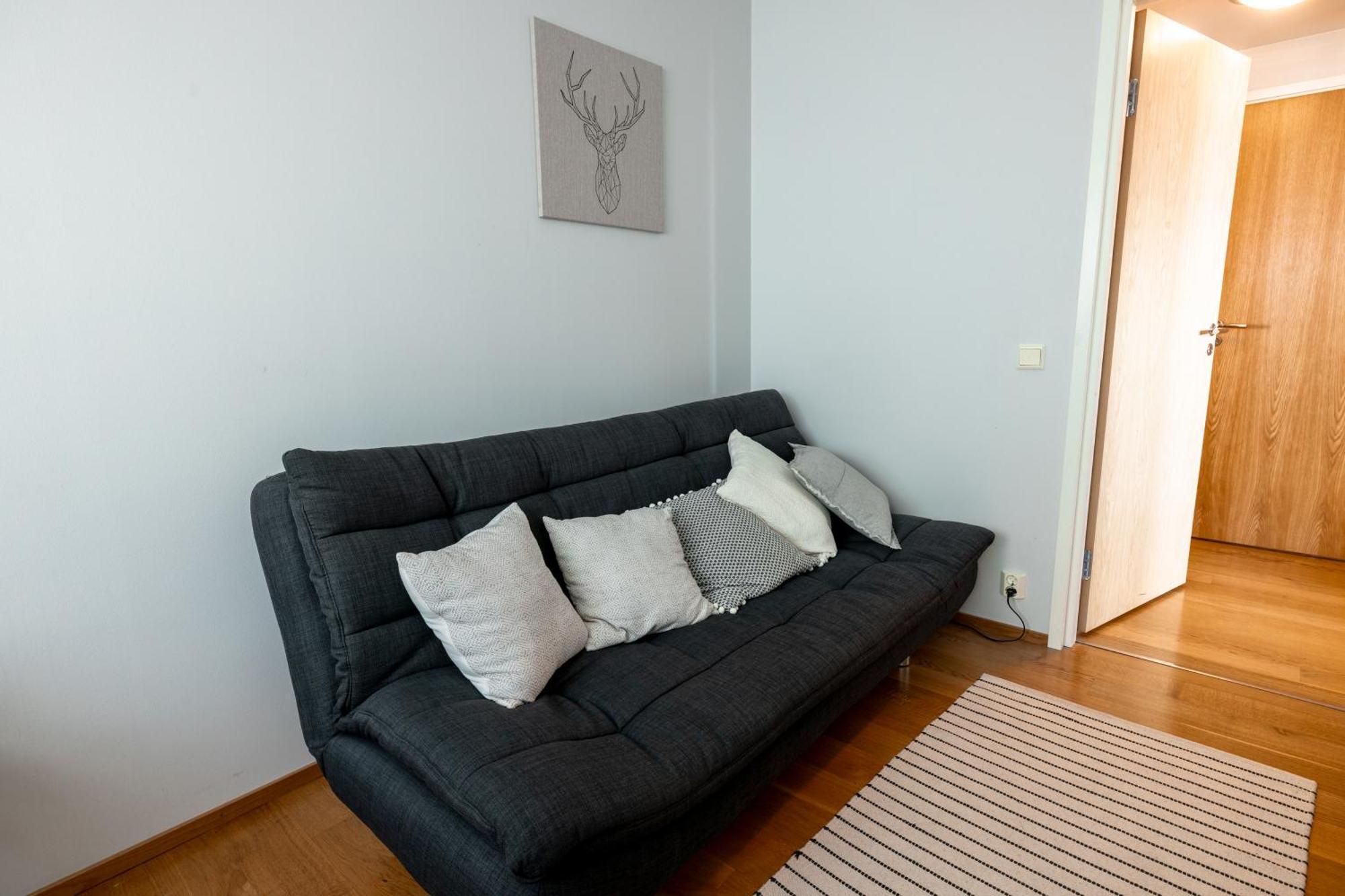 Huoneisto 2ndhomes Luxury 2br With Rooftop Terrace & Sauna In Kamppi Center *