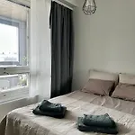 Two Rooms With City Views Shared Gym And Sauna