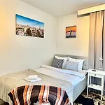 Private Room Only In Apartment At Herttoniemi