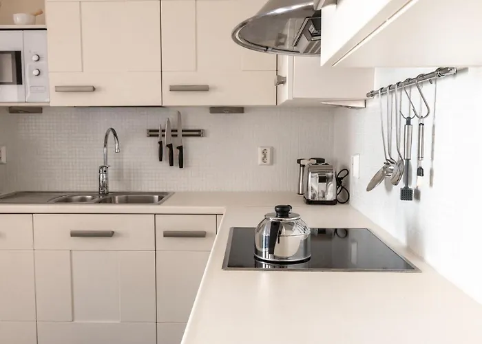 2Ndhomes Helsinki Center 2Br 103 M2 Deluxe Apartment With Sauna And Balcony