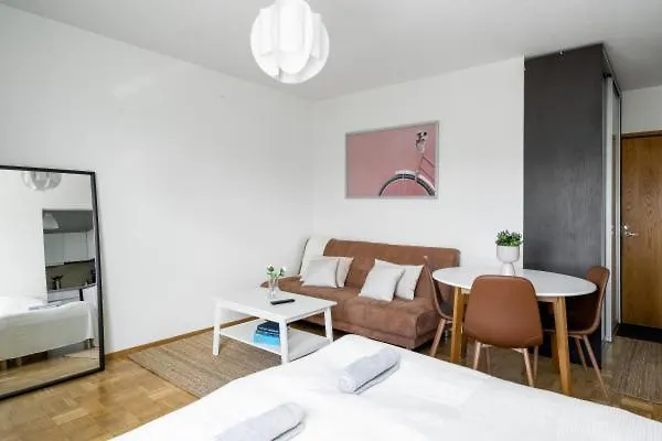 Sea View Studio, Tram Nearby, Netflix, Kamppi
