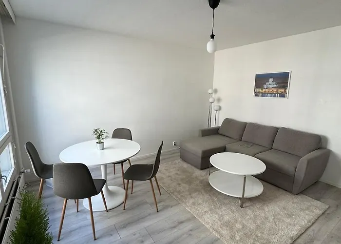 2 Bedroom Condo With A Balcony In The Center Of Helsinki