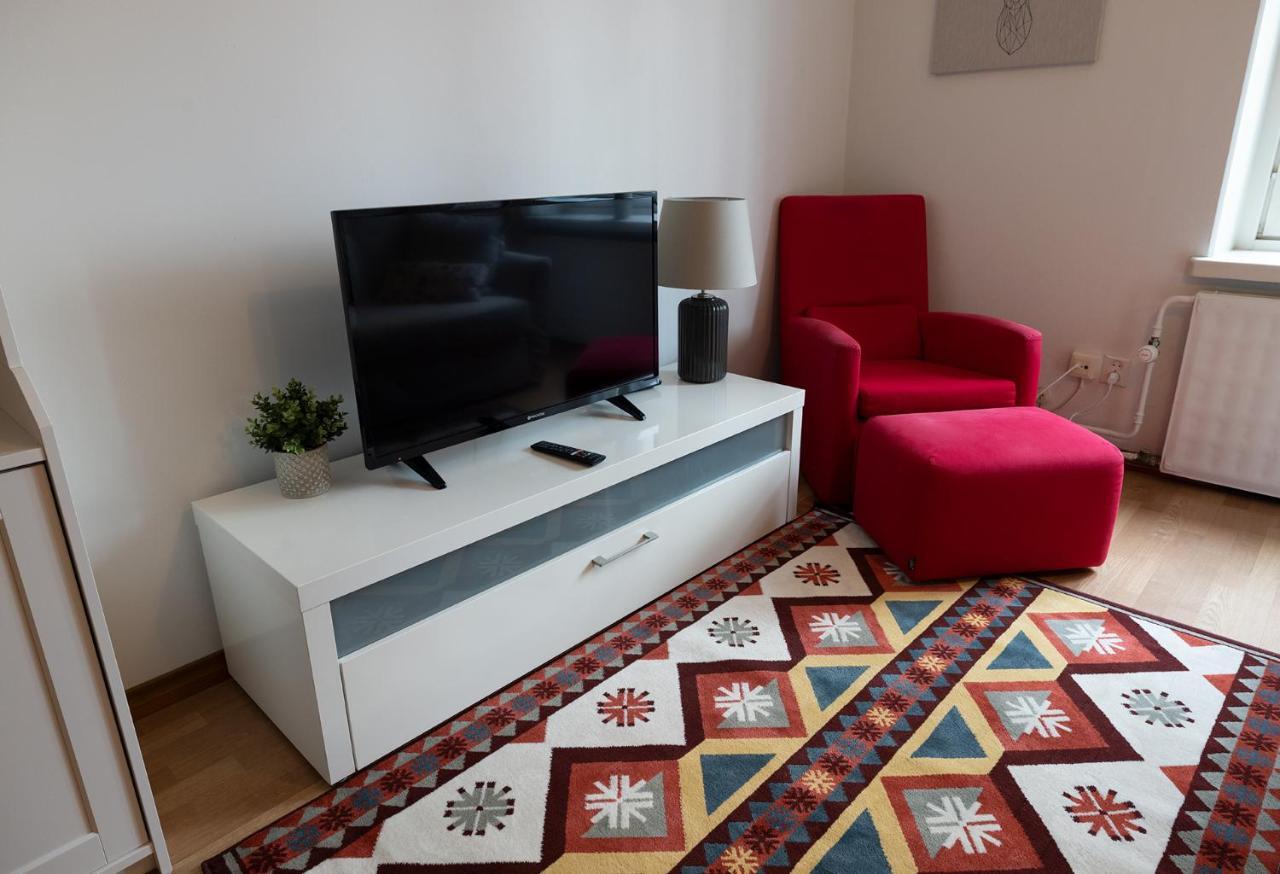 Huoneisto 2ndhomes Central 1br With Great Location By Kaisaniemi Park Helsinki
