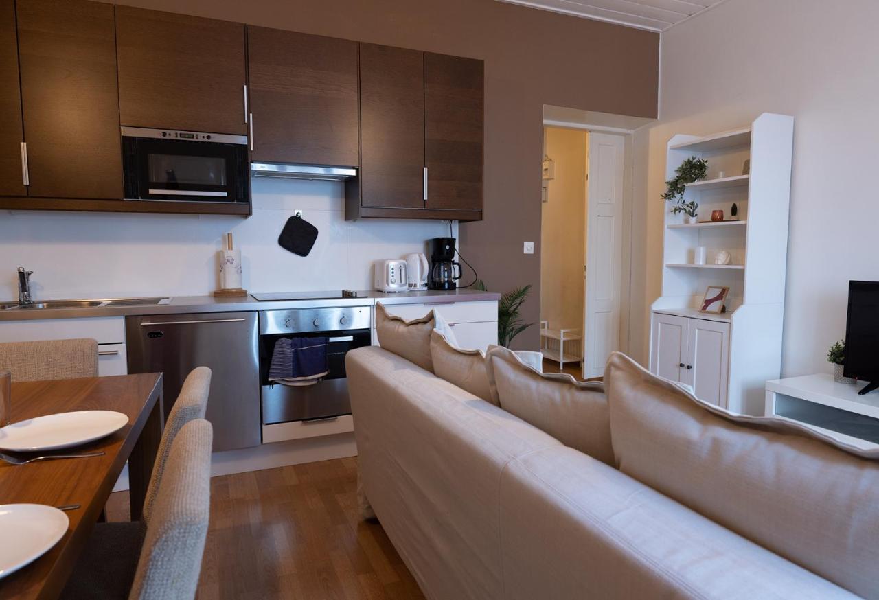 Huoneisto 2ndhomes Central 1br With Great Location By Kaisaniemi Park Helsinki