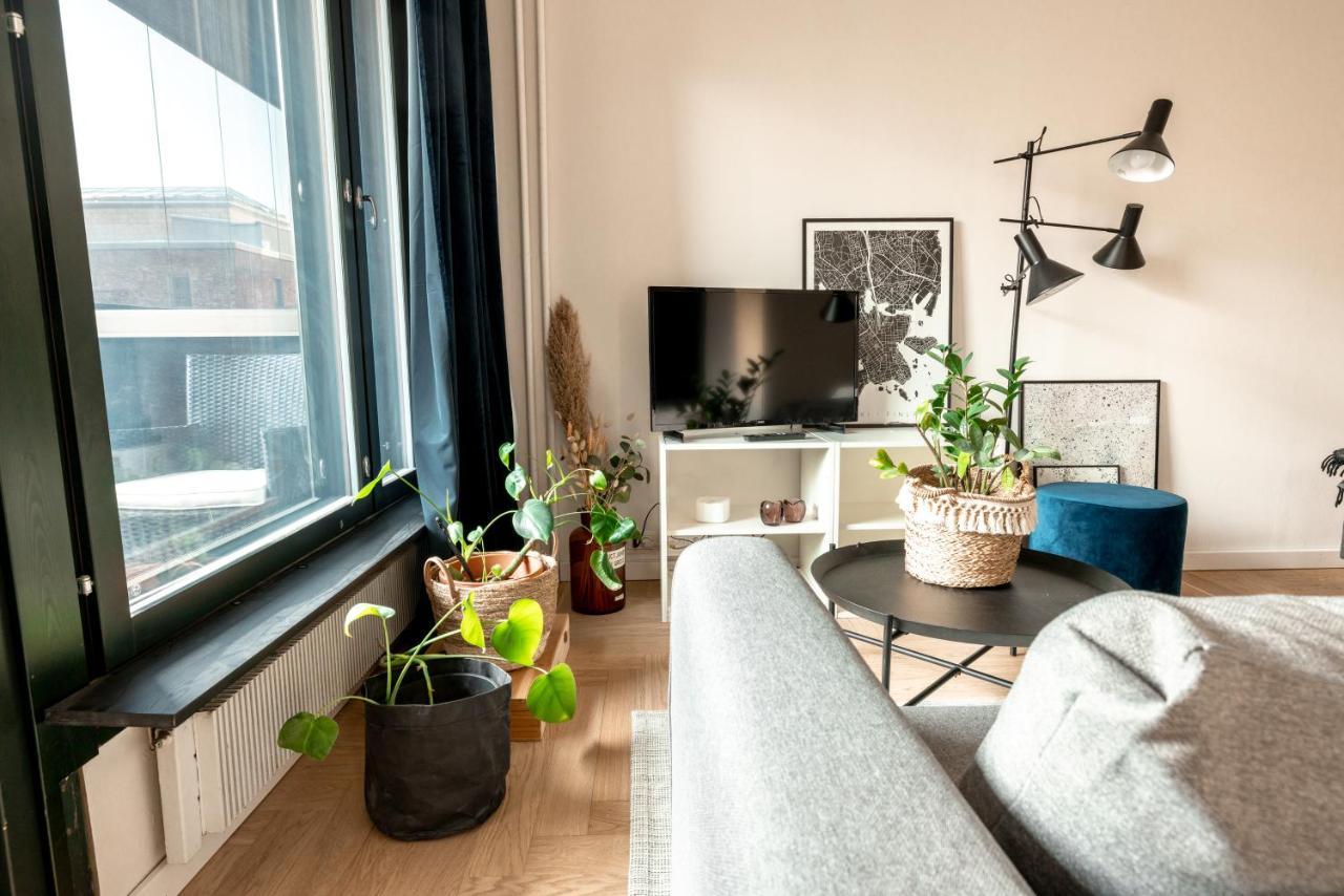 Huoneisto 2ndhomes Cozy High-quality Studio In Kluuvi With Balcony *