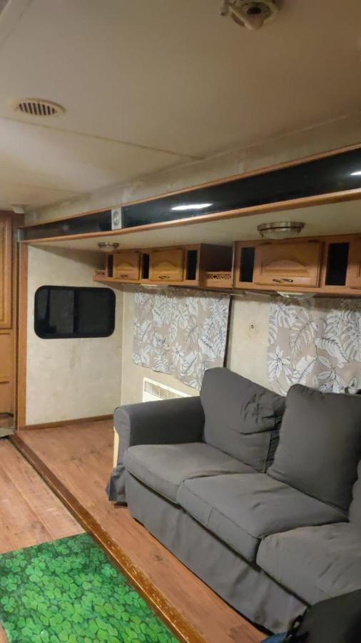 American Caravan In *