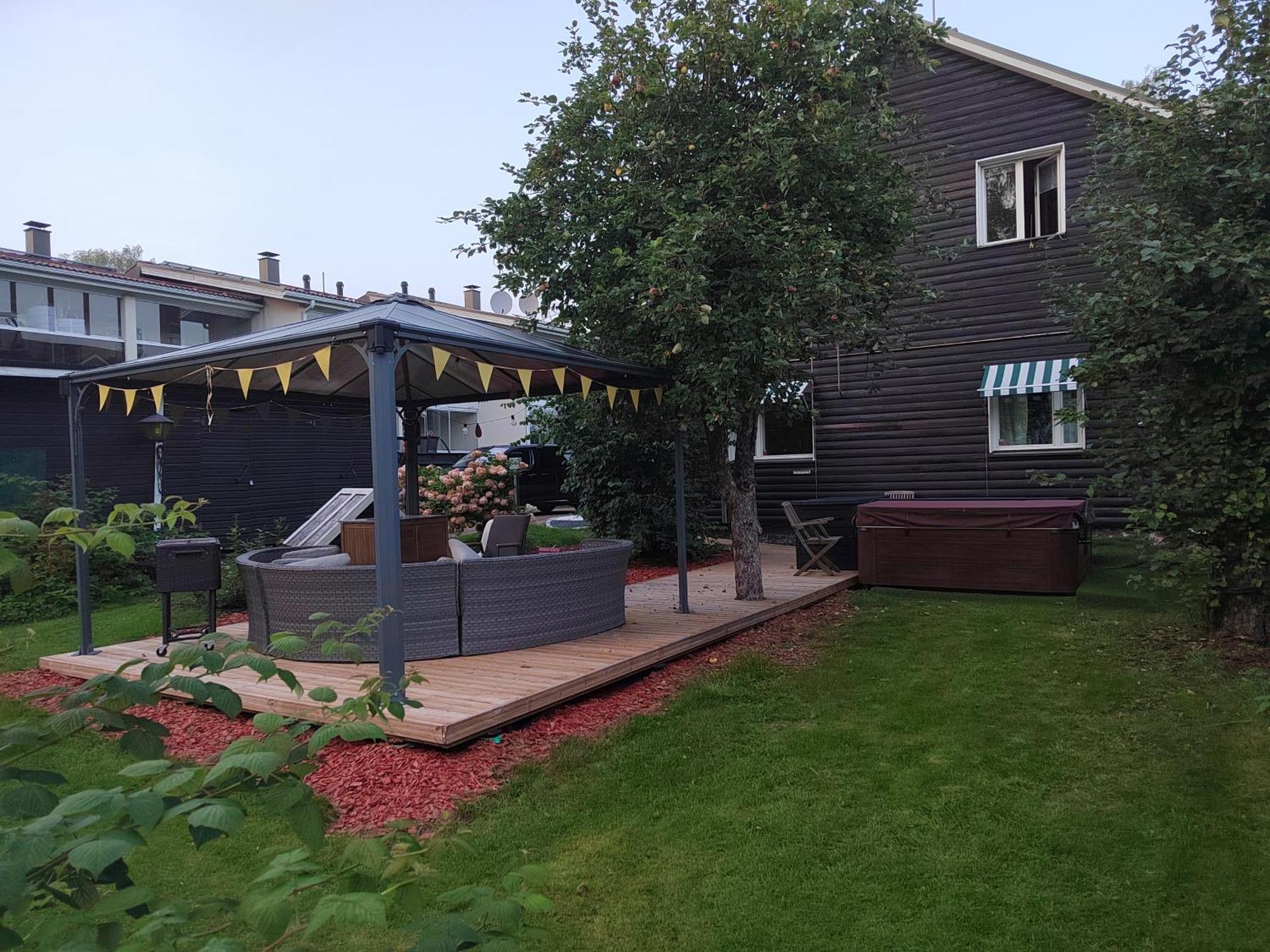 Relax & Recharge - A Unique With A Touch Of Luxury - Hot Tub And Sauna Inspired Decor #not A Real Sauna# Easy Access - Direct Train 15 Min To Huoneisto Helsinki