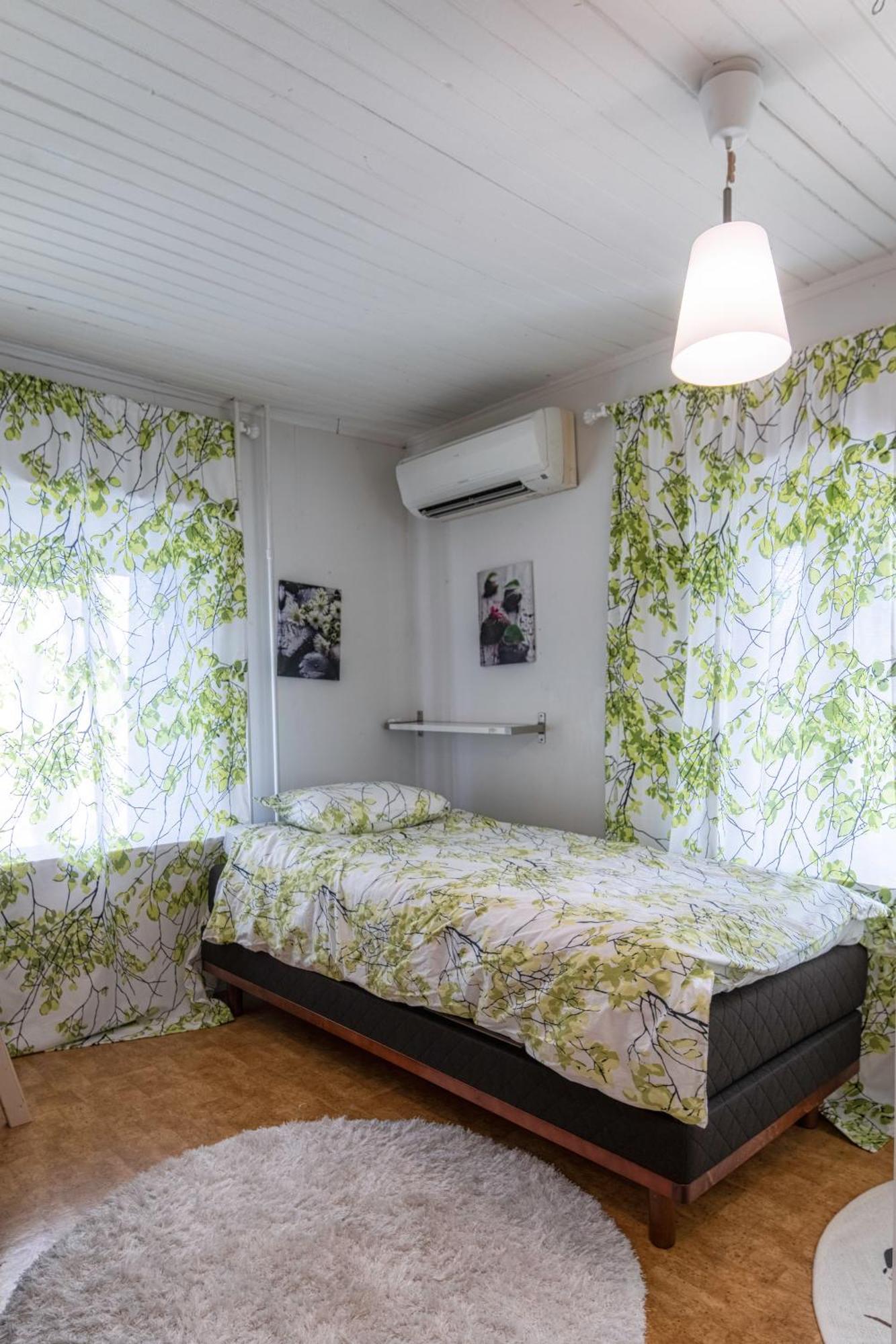 Relax & Recharge - A Unique With A Touch Of Luxury - Hot Tub And Sauna Inspired Decor #not A Real Sauna# Easy Access - Direct Train 15 Min To Huoneisto